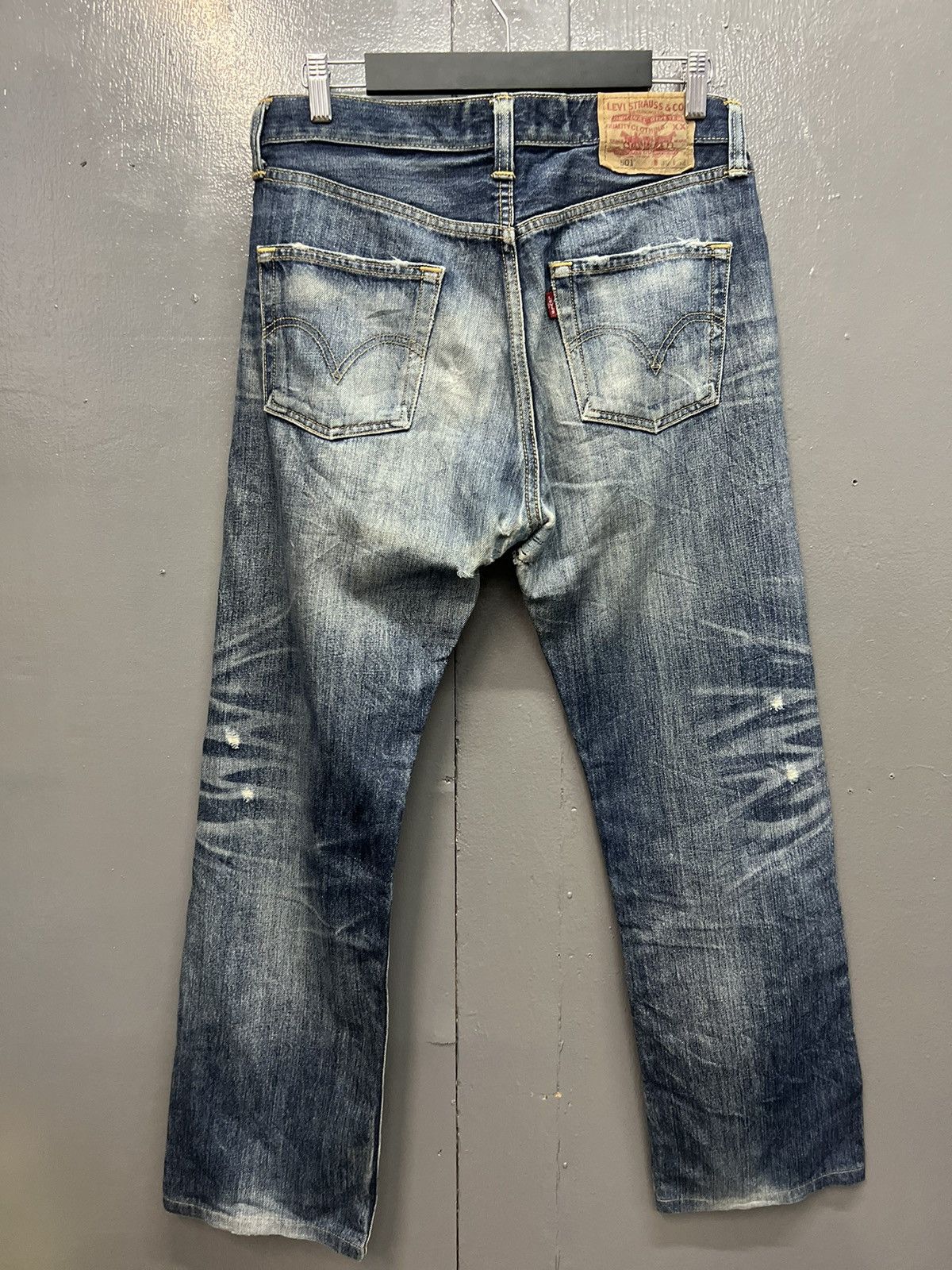 Levi's LEVI'S ORIGINAL STRAIGHT LEG BUTTON FLY DISTRESS SIZE 31 Size US 31 - 5 Thumbnail