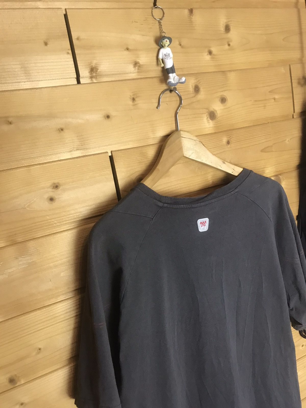 Nike Vintage 00s Nike air max Ltd t-shirt Size US L / EU 52-54 / 3 - 12 Thumbnail