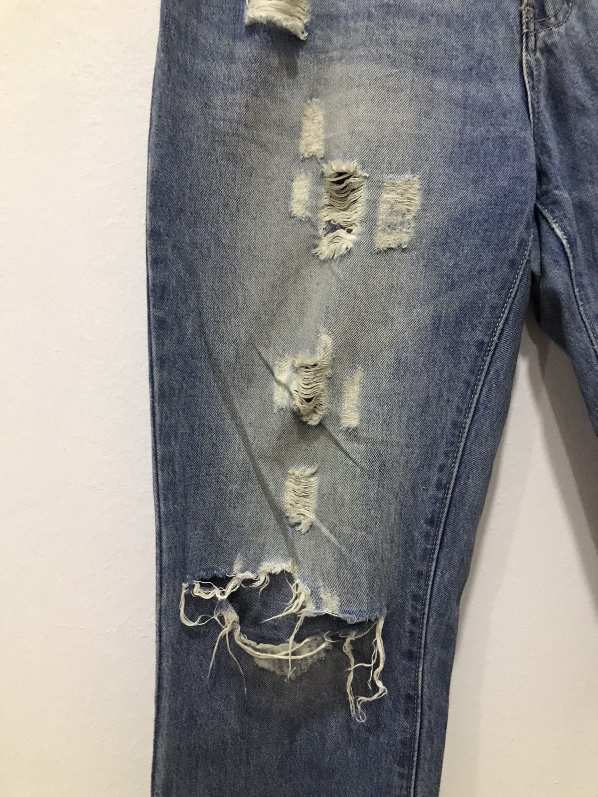 Japanese Brand Retro girl Distressed denim jeans Size 32 Size US 32 / EU 48 - 7 Thumbnail
