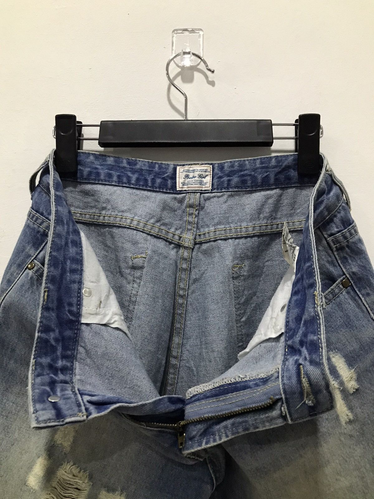 Japanese Brand Retro girl Distressed denim jeans Size 32 Size US 32 / EU 48 - 18 Thumbnail