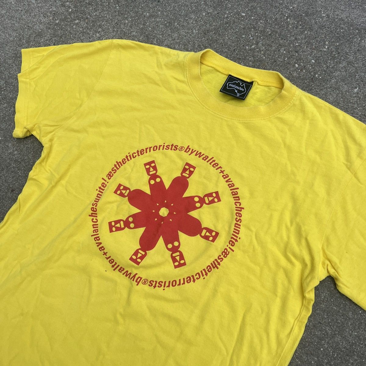 Walter Van Beirendonck Rare 2002 Aesthetic Terrorists x The Avalanches T-Shirt Size US XL / EU 56 / 4 - 2 Thumbnail