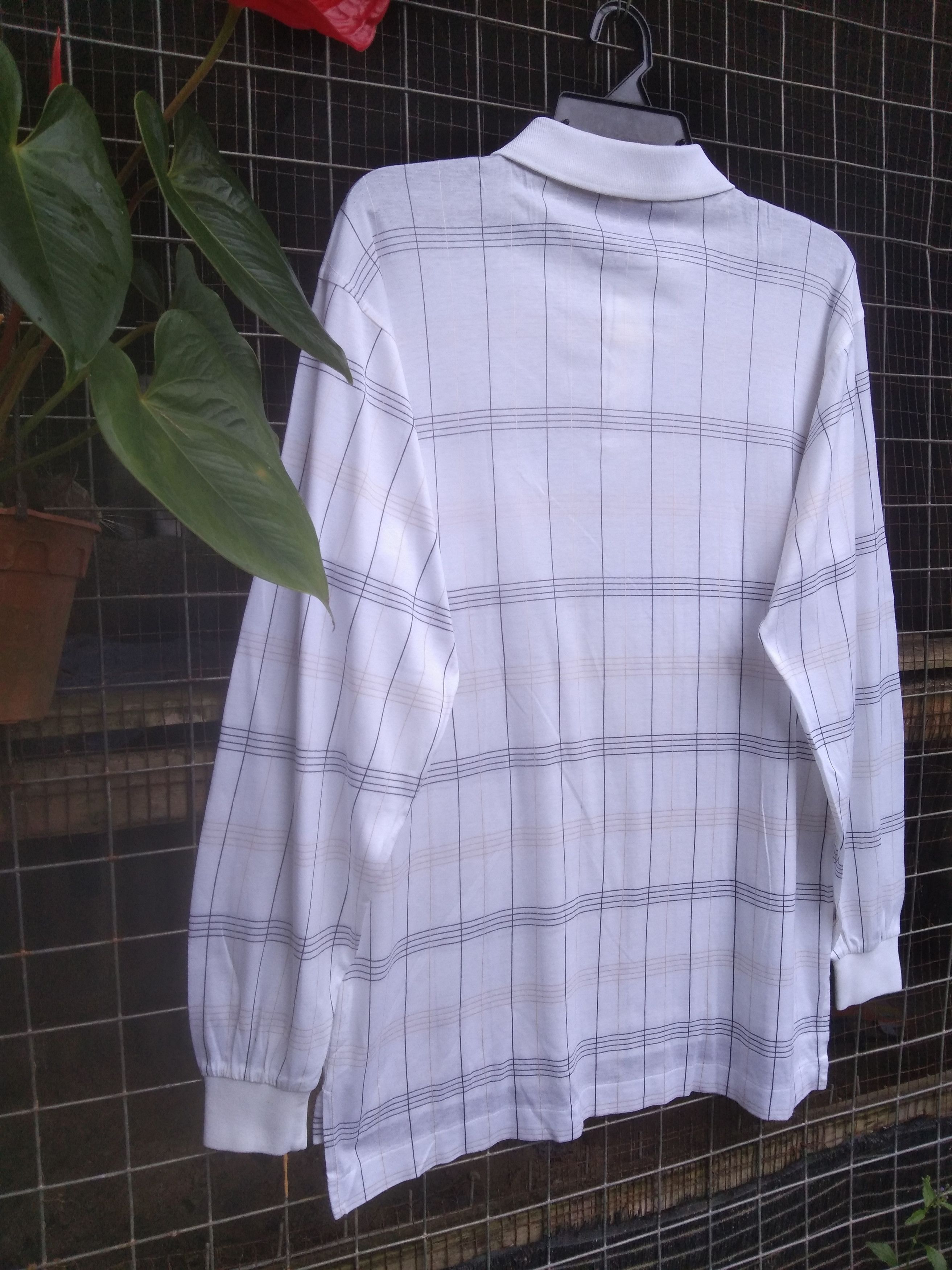 Burberry VINTAGE BURBERRY JAPAN LGHT AND SOFT POLO TEES Size US L / EU 52-54 / 3 - 4 Thumbnail