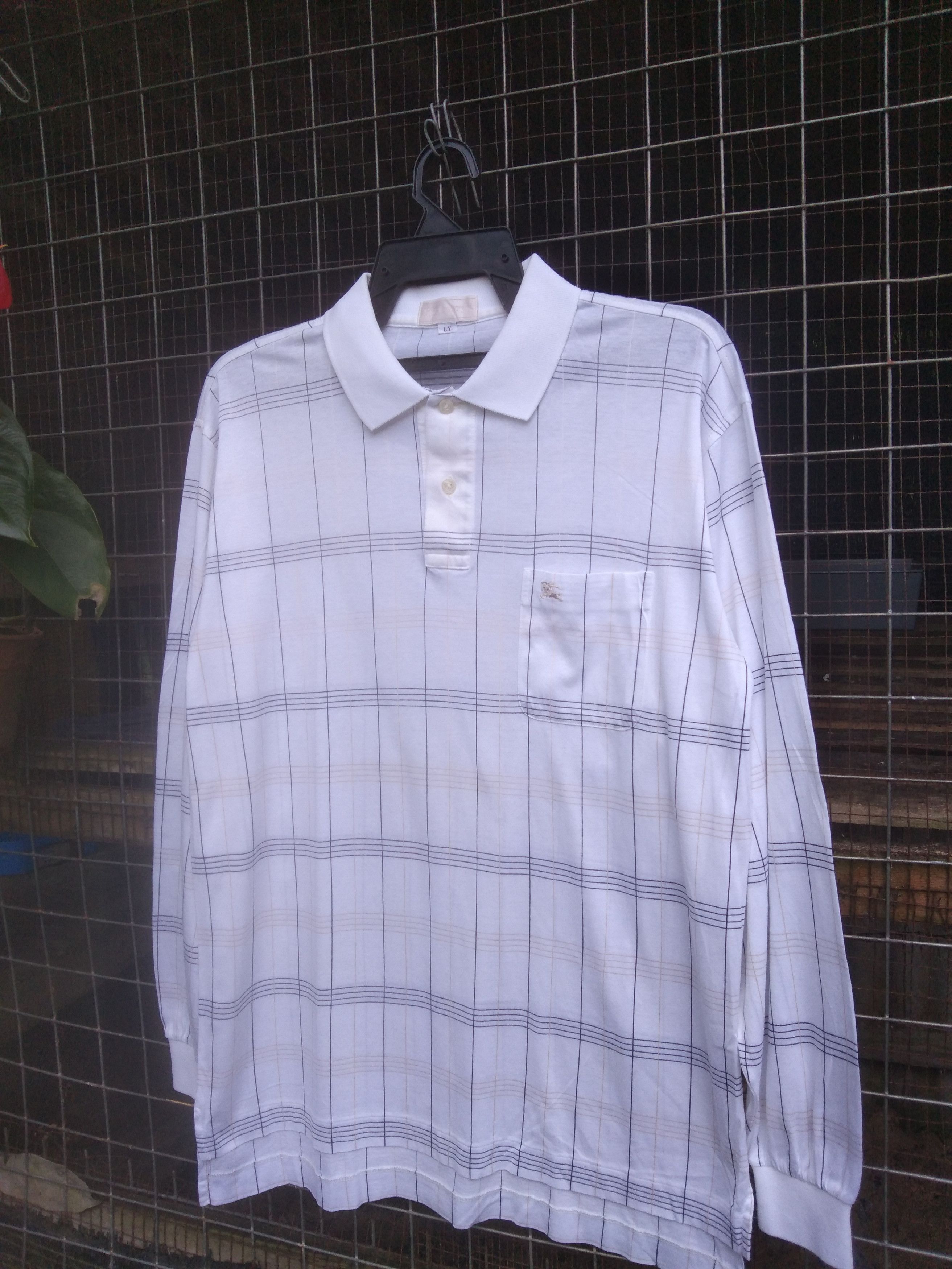 Burberry VINTAGE BURBERRY JAPAN LGHT AND SOFT POLO TEES Size US L / EU 52-54 / 3 - 3 Thumbnail