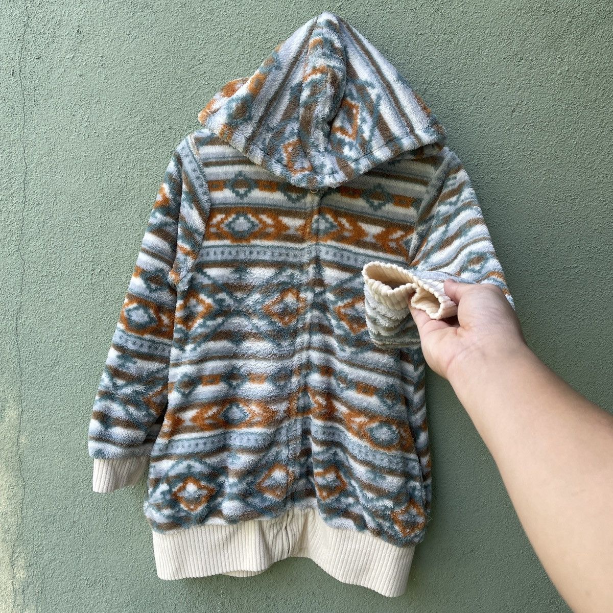 Japanese Brand Vintage BASIC TONE CLOTHE Navajo Style Zipper Hooded Jacket Size US S / EU 44-46 / 1 - 3 Thumbnail
