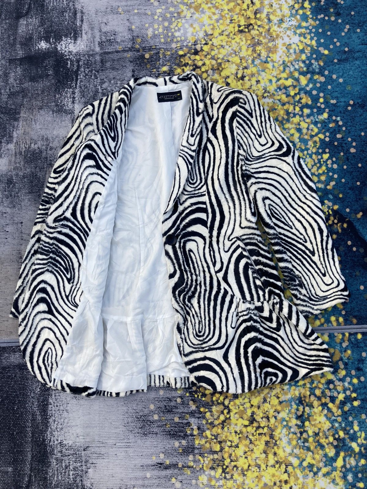 Japanese Brand JUNKO KOSHINO ZEBRA MOTIF JACKET Size US M / EU 48-50 / 2 - 2 Thumbnail