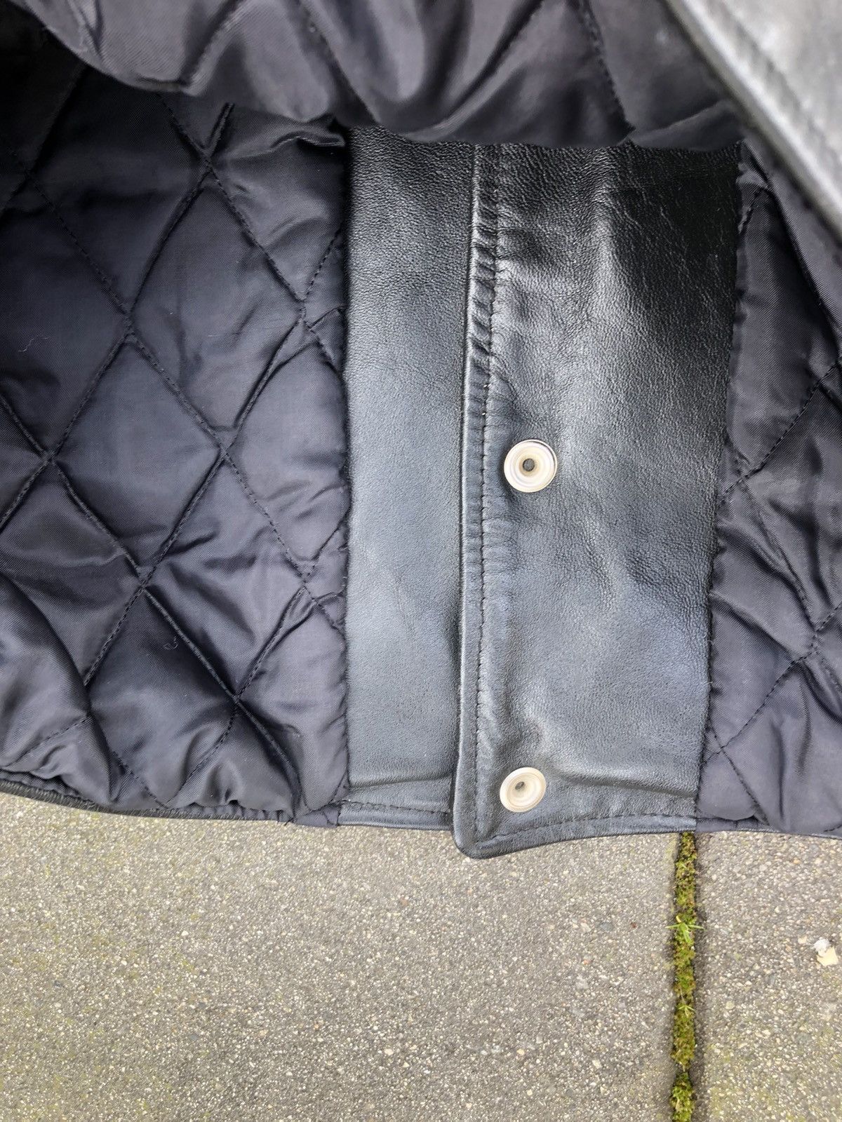 Vintage Vintage 70s letterman patch leather jacket Size US L / EU 52-54 / 3 - 6 Thumbnail