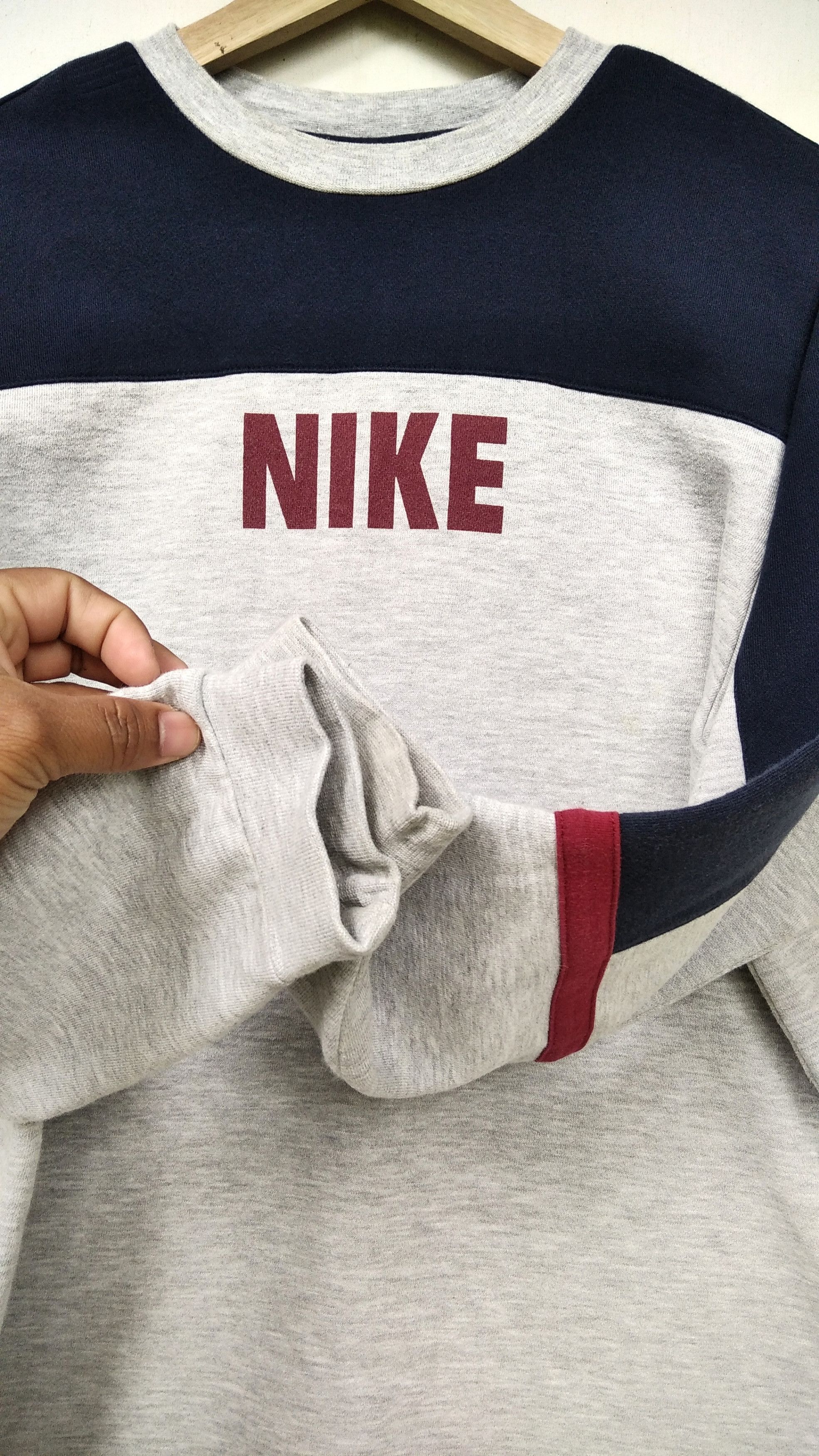 Nike × Vintage Vintage Nike Block Logo Men/Kids Longsleeve Knitwear Size US M / EU 48-50 / 2 - 6 Thumbnail