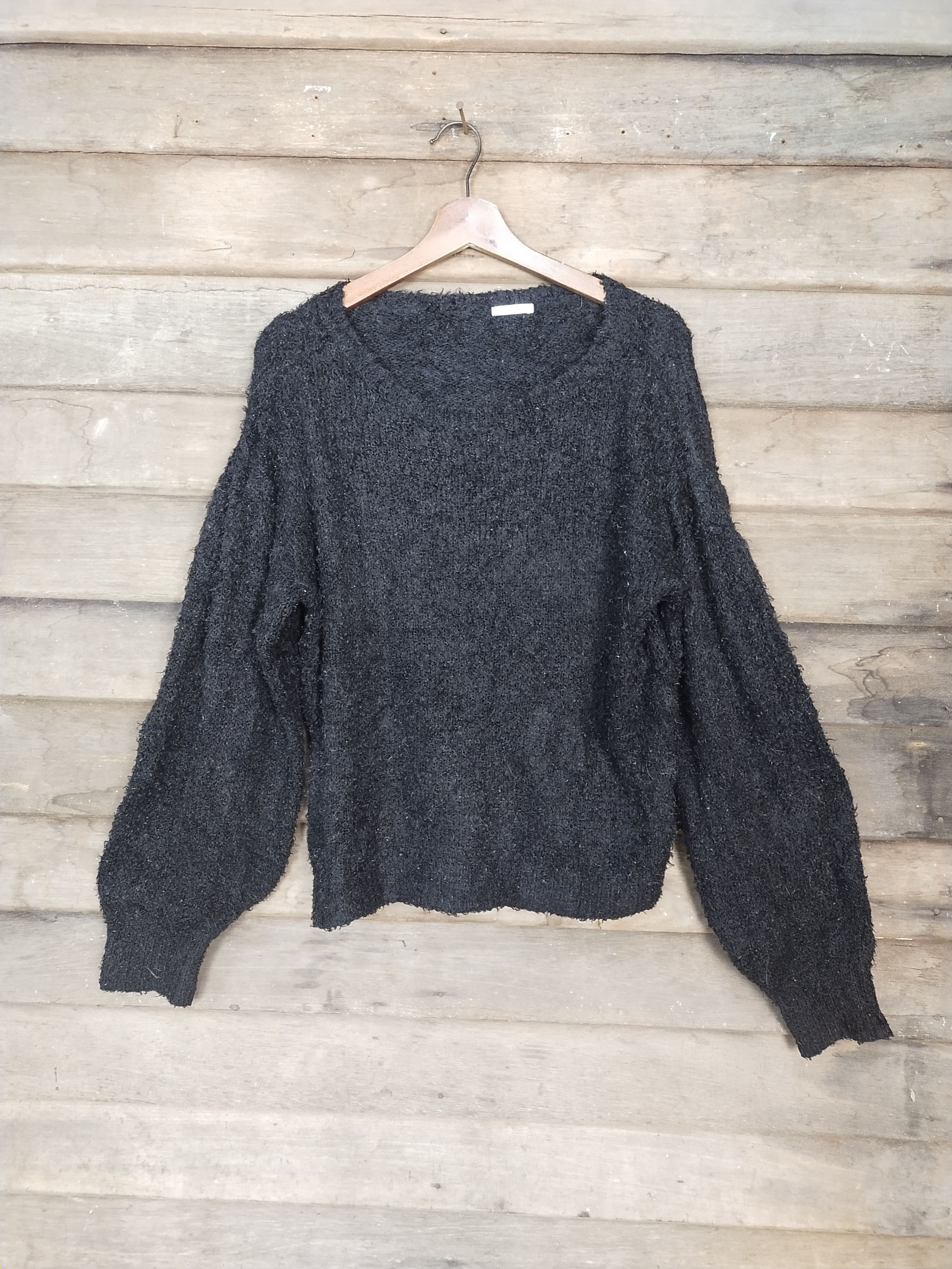 GU black shag shaggy mohair knitwear japan #S210