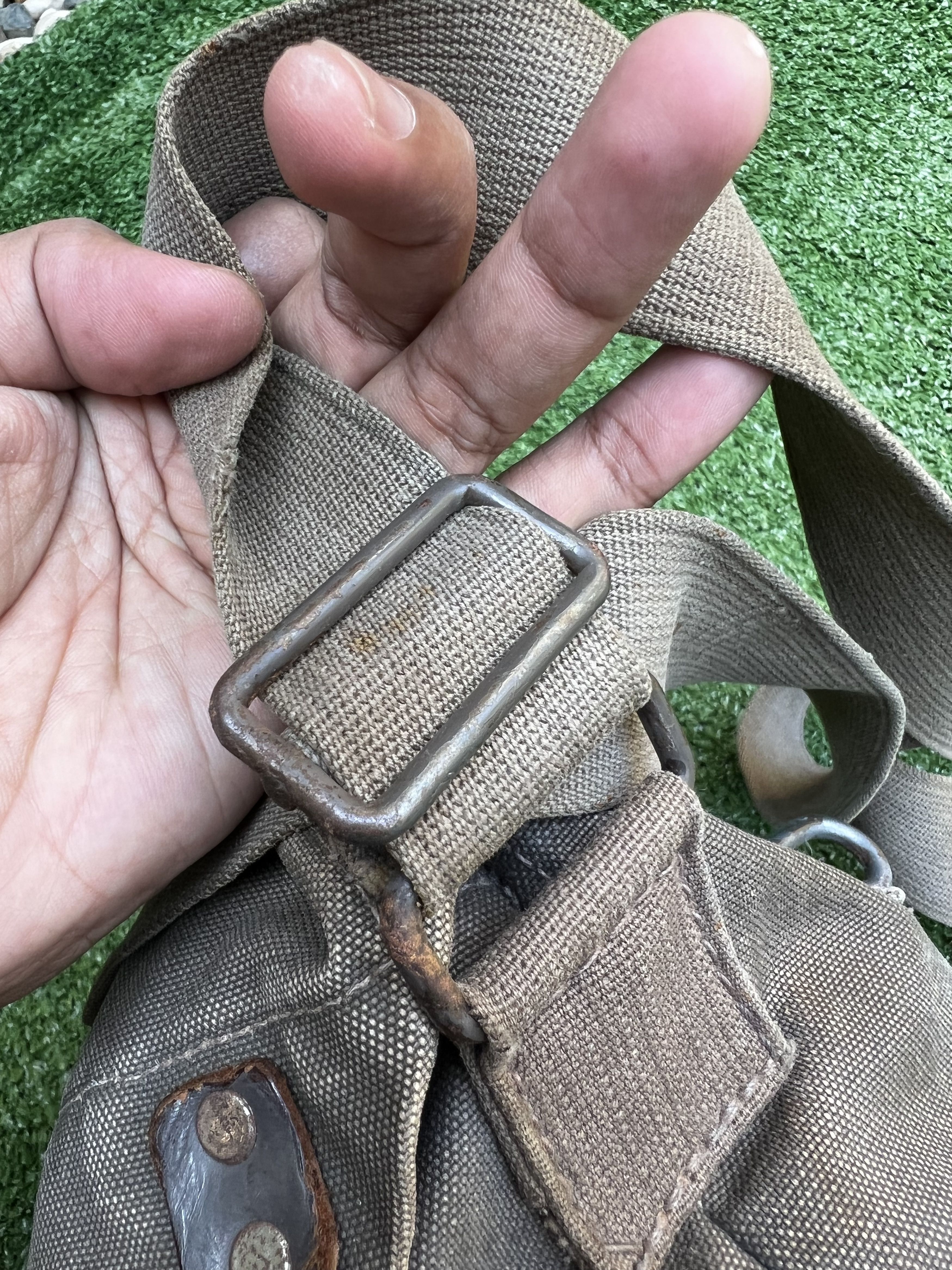 Vintage Vintage Genuine Leather Tactical Utility Kmrii Sling Bag Size ONE SIZE - 24 Thumbnail