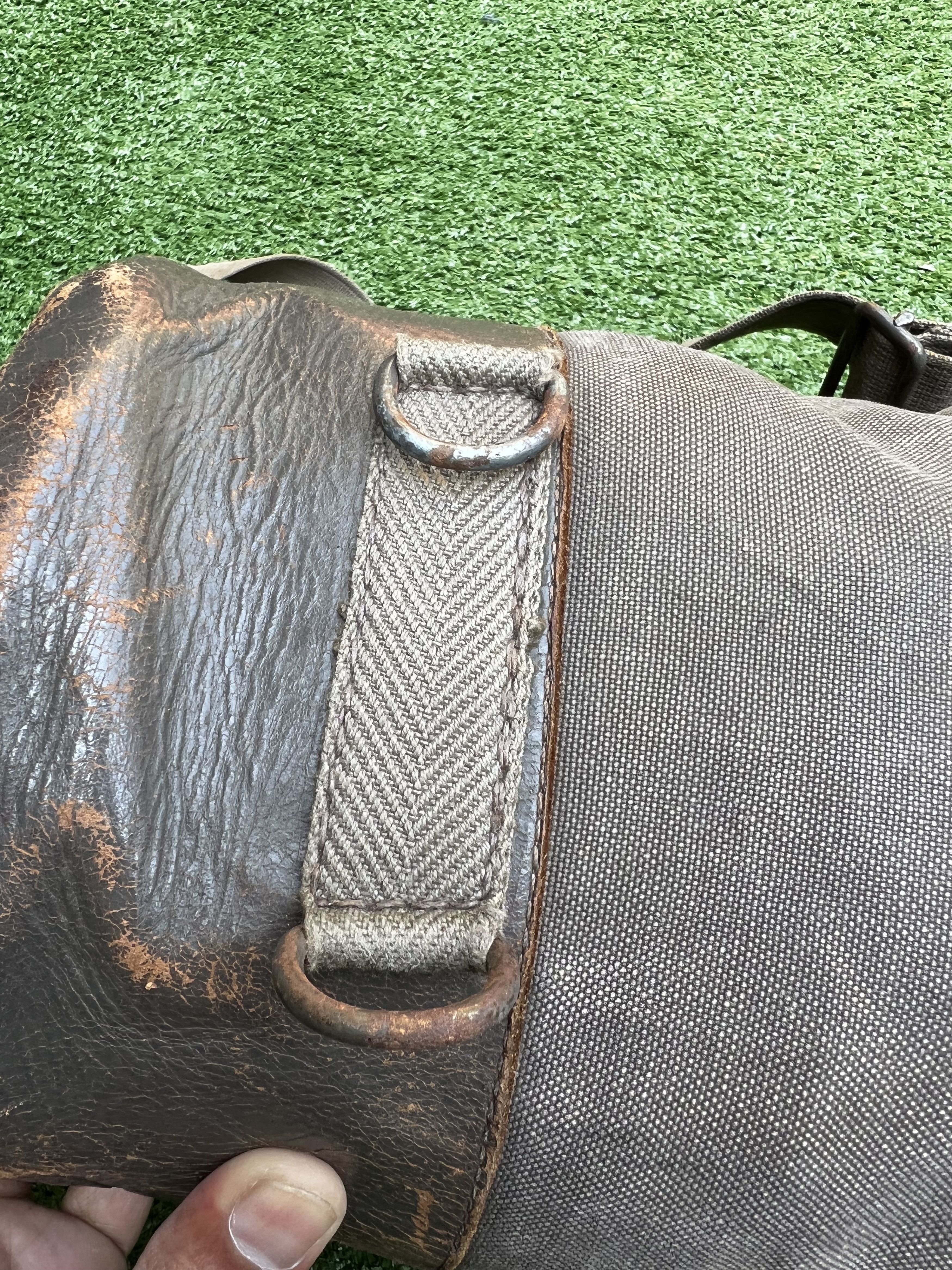 Vintage Vintage Genuine Leather Tactical Utility Kmrii Sling Bag Size ONE SIZE - 21 Thumbnail