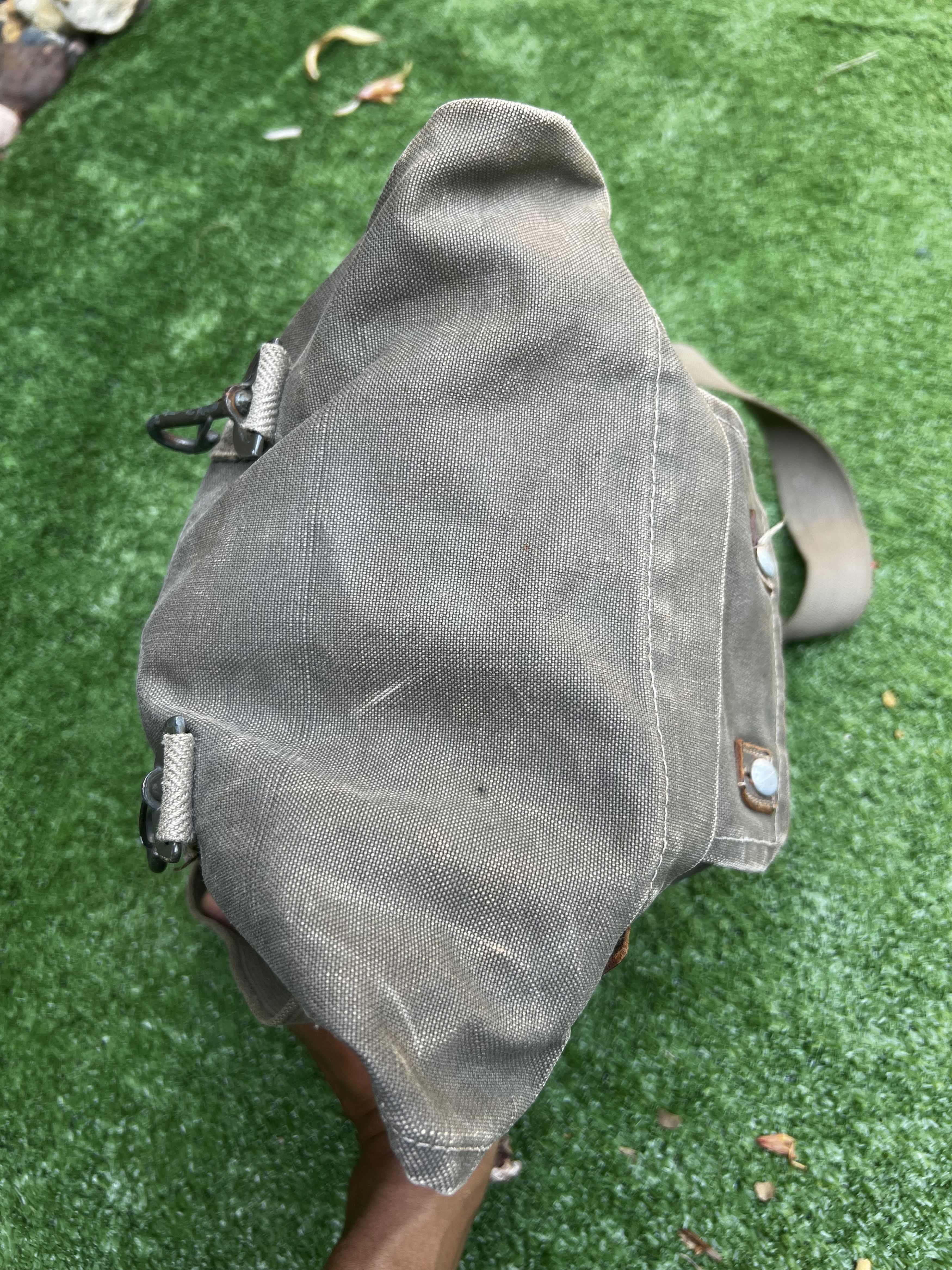 Vintage Vintage Genuine Leather Tactical Utility Kmrii Sling Bag Size ONE SIZE - 20 Thumbnail