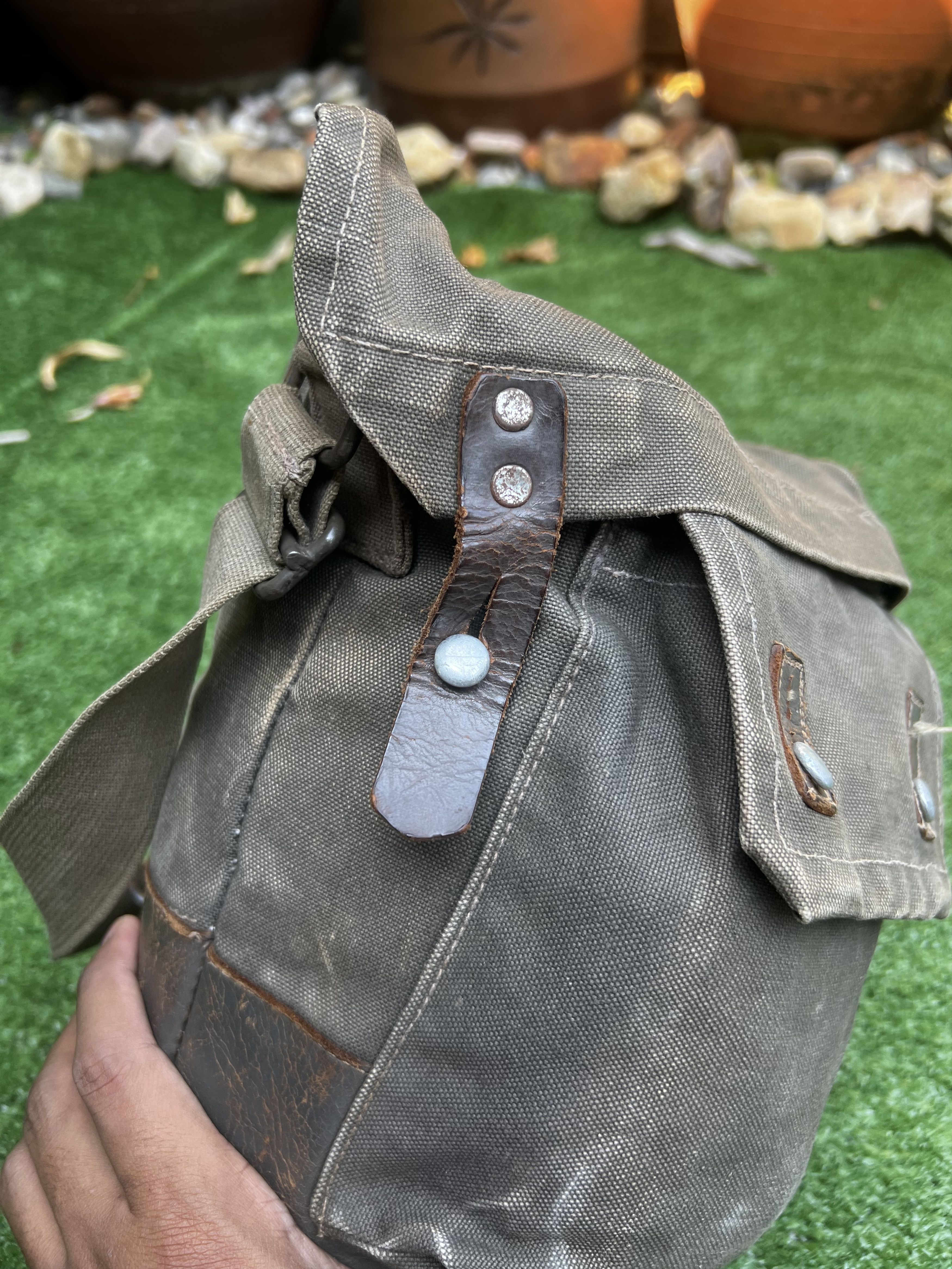 Vintage Vintage Genuine Leather Tactical Utility Kmrii Sling Bag Size ONE SIZE - 18 Thumbnail