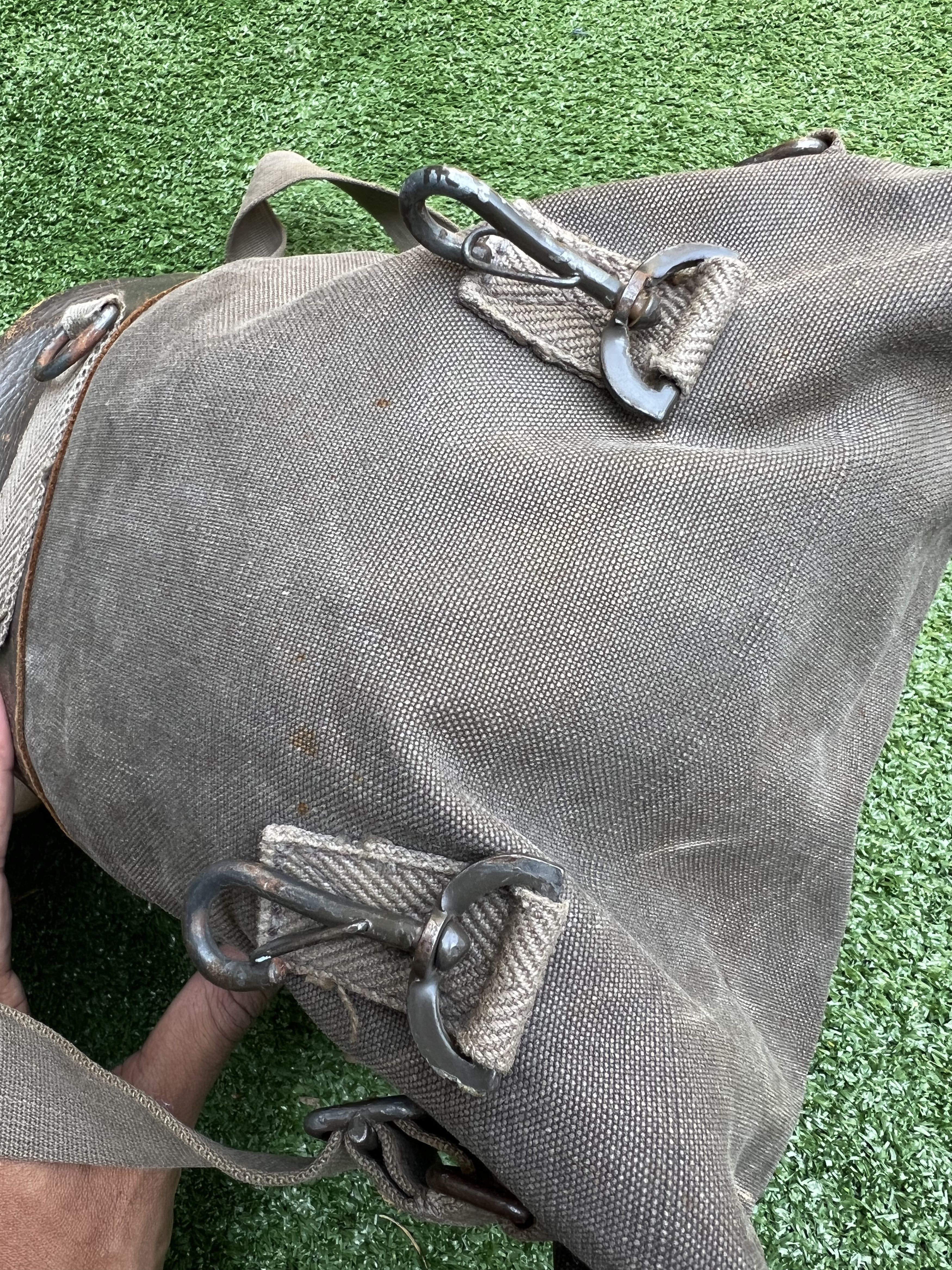 Vintage Vintage Genuine Leather Tactical Utility Kmrii Sling Bag Size ONE SIZE - 22 Thumbnail