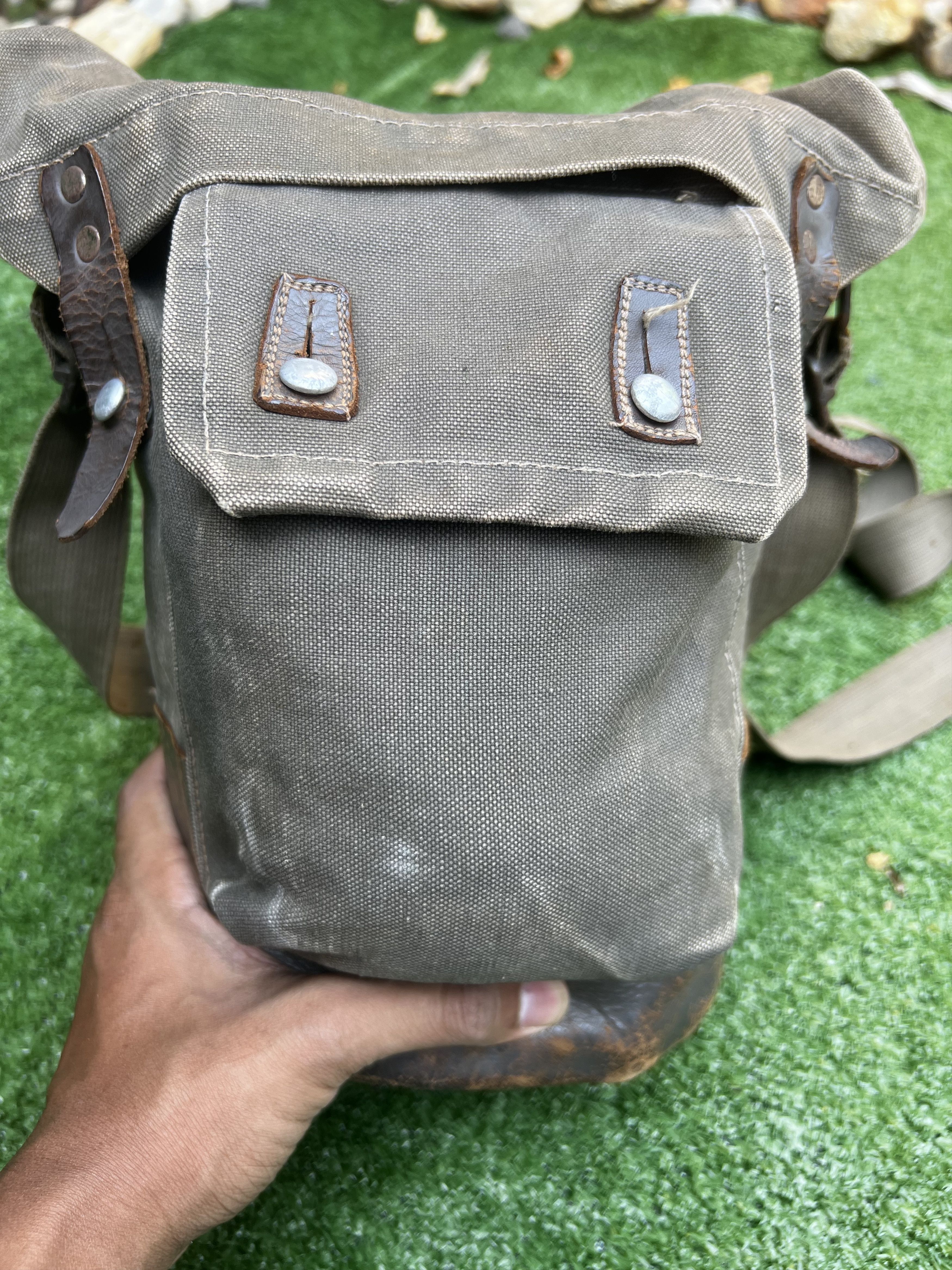 Vintage Vintage Genuine Leather Tactical Utility Kmrii Sling Bag Size ONE SIZE - 17 Thumbnail