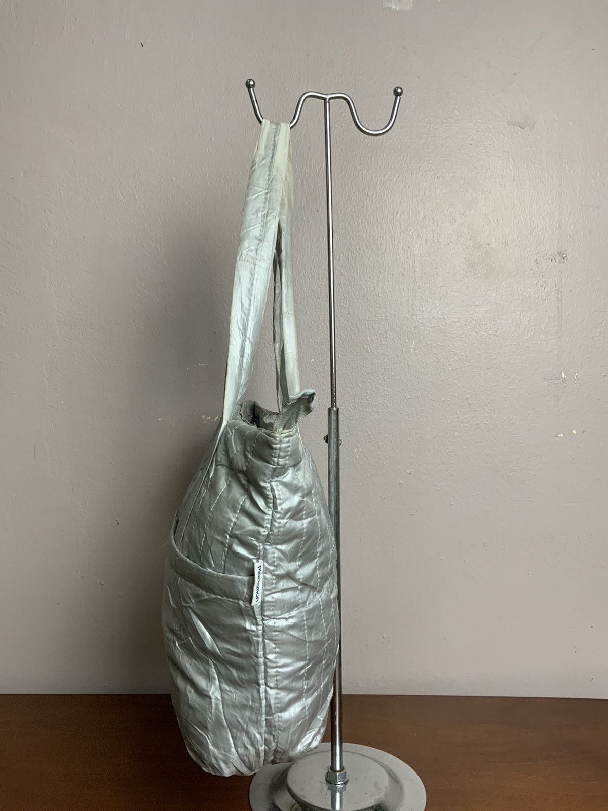 Issey Miyake Plantation Issey Miyake Silver Puffer Tote Bag Size ONE SIZE - 4 Thumbnail