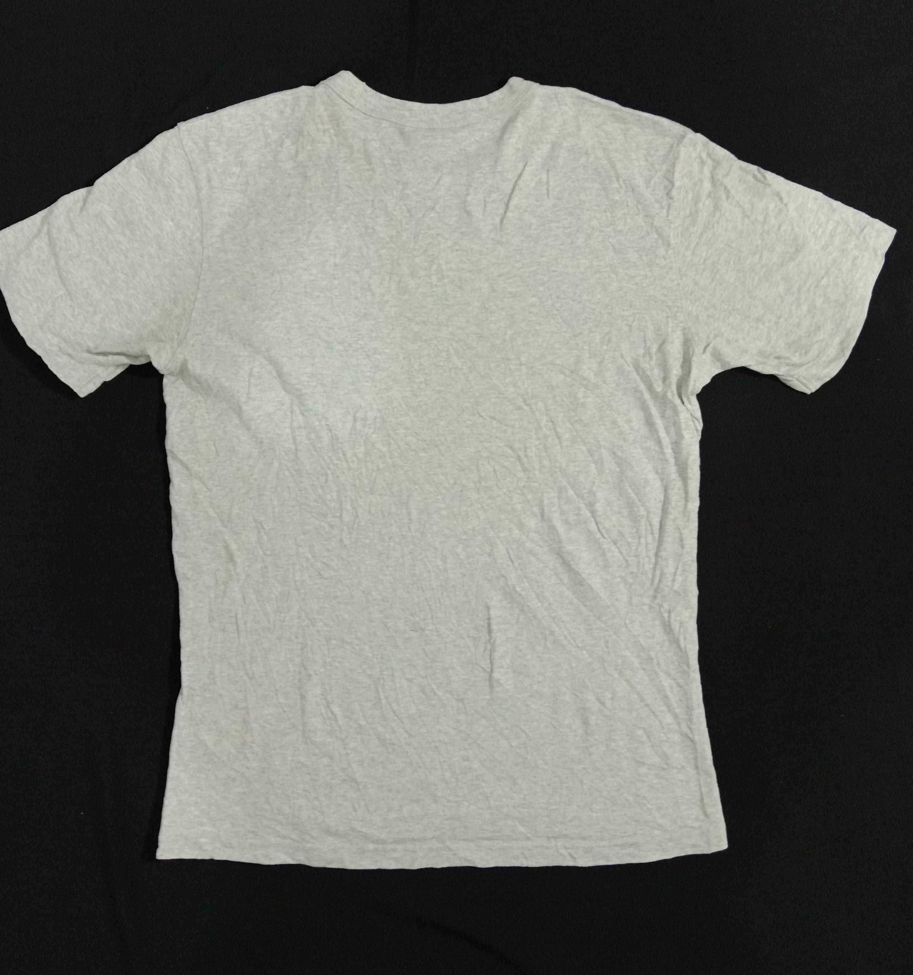 Japanese Brand Uniqlo Plain Tee Blank Minimalist Size US M / EU 48-50 / 2 - 2 Thumbnail