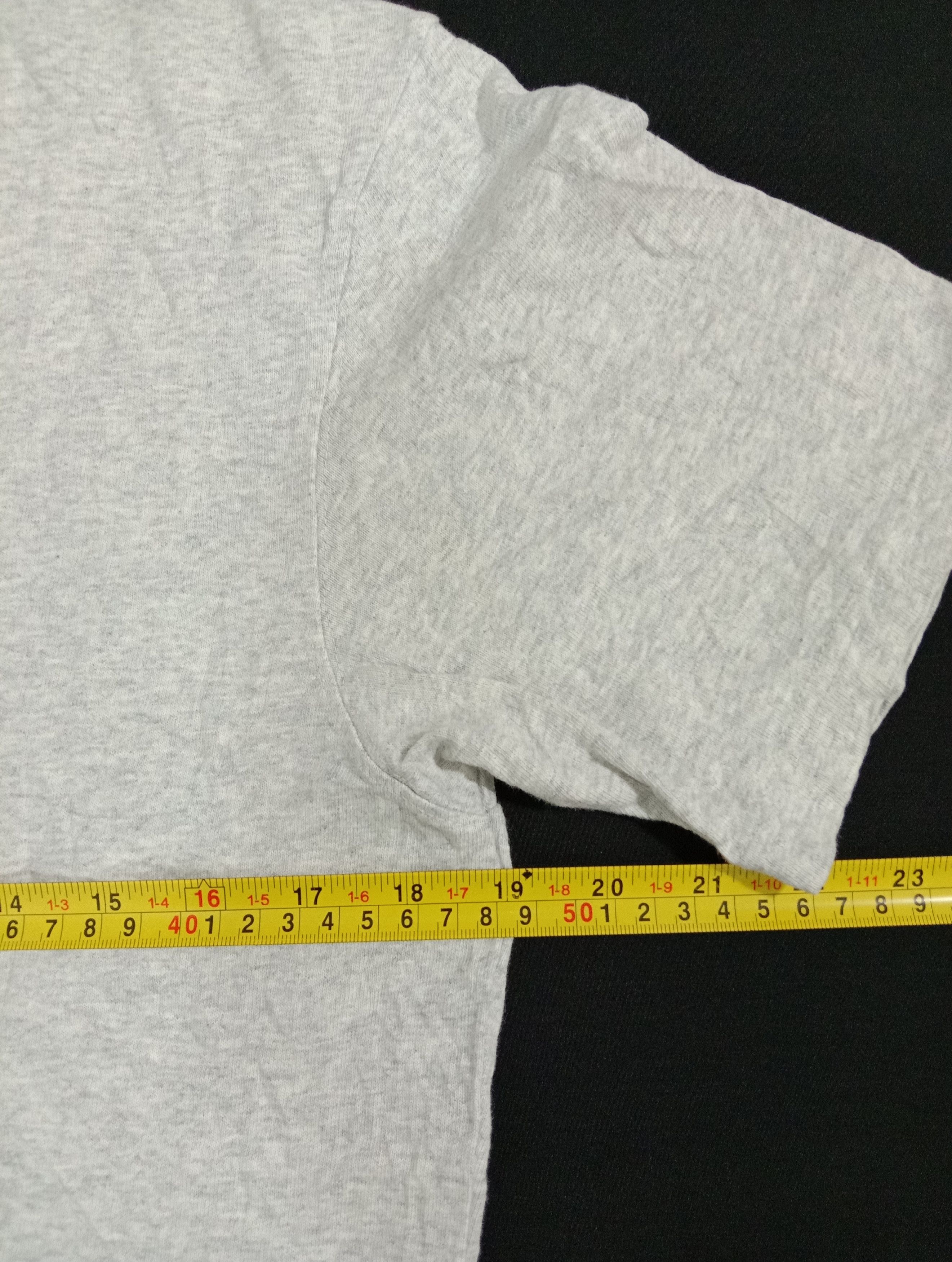 Japanese Brand Uniqlo Plain Tee Blank Minimalist Size US M / EU 48-50 / 2 - 5 Thumbnail