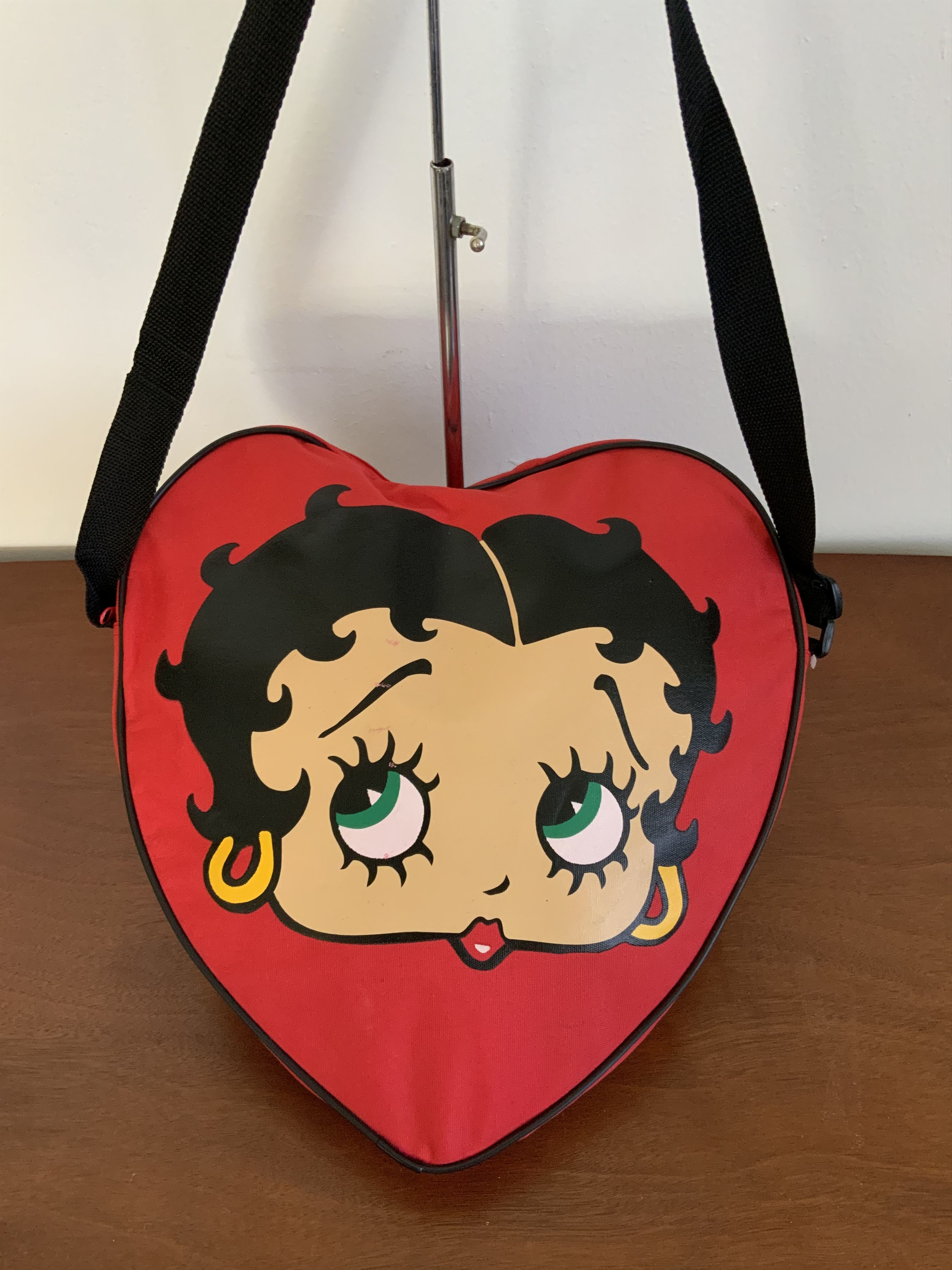 Japanese Brand Betty Boop x Universal Studios Love Shape Slig Bag Size ONE SIZE - 1 Thumbnail