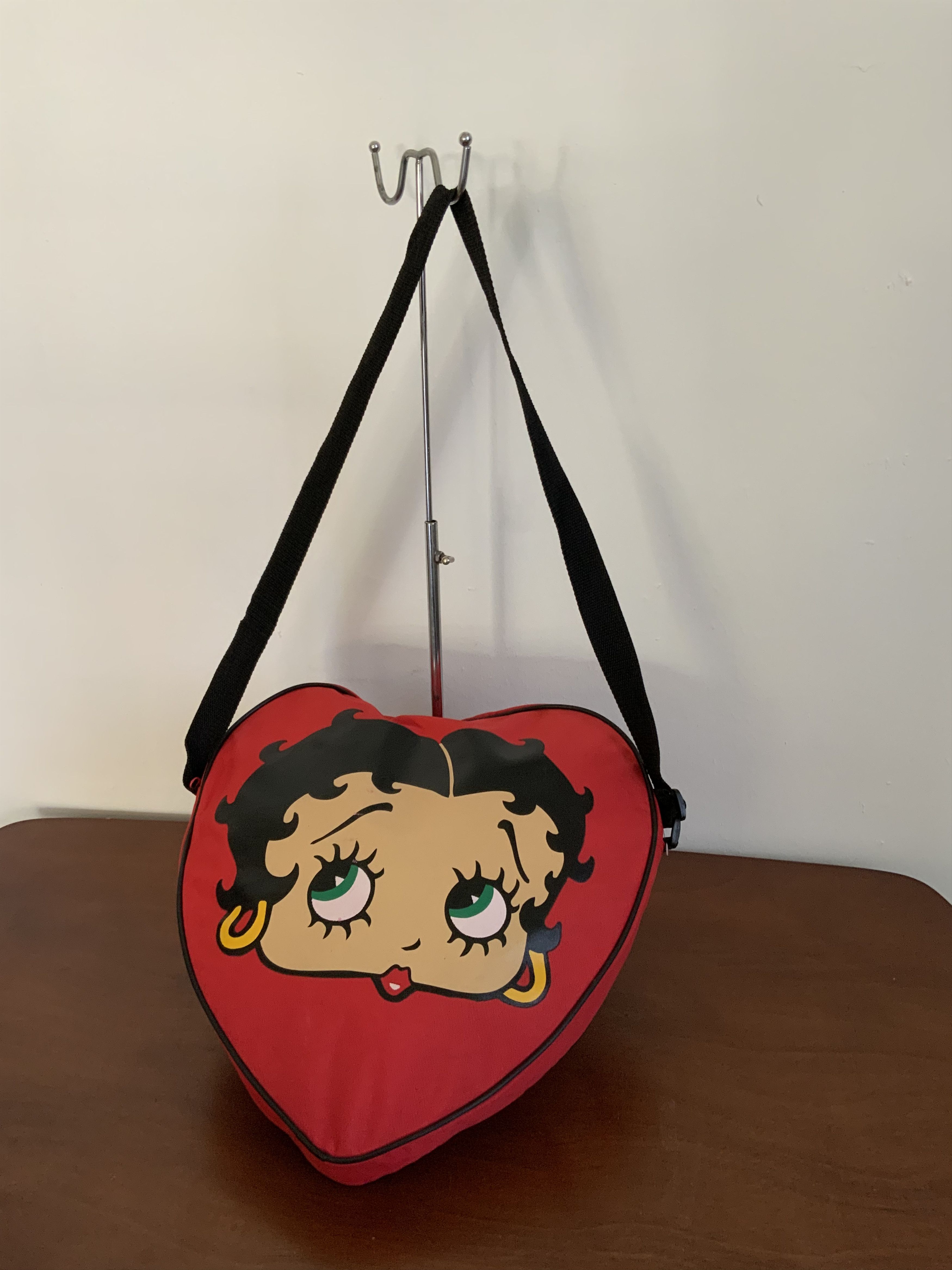 Japanese Brand Betty Boop x Universal Studios Love Shape Slig Bag Size ONE SIZE - 3 Thumbnail