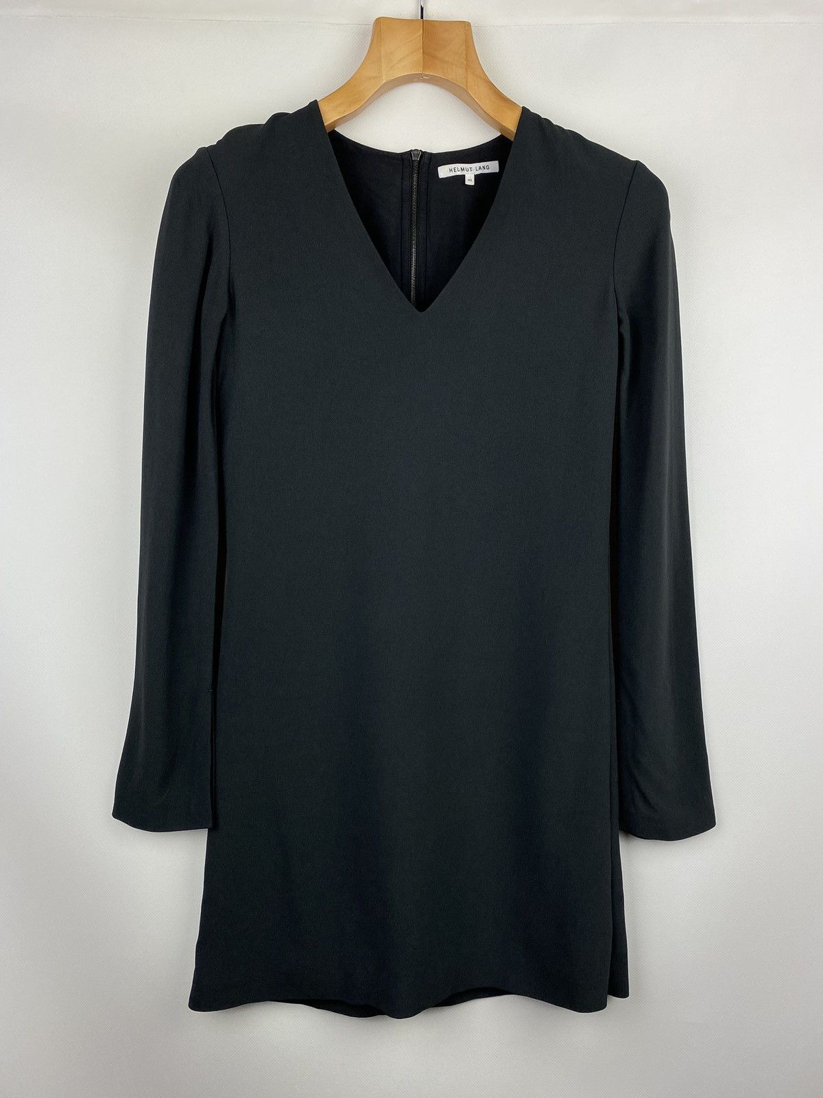 Designer × Helmut Lang Helmut Lang women’s v-neck viscose shift dress size Xs Size XS / US 0-2 / IT 36-38 - 1 Thumbnail