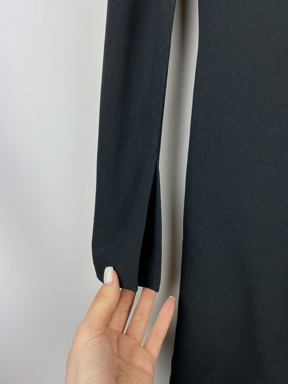 Designer × Helmut Lang Helmut Lang women’s v-neck viscose shift dress size Xs Size XS / US 0-2 / IT 36-38 - 6 Thumbnail