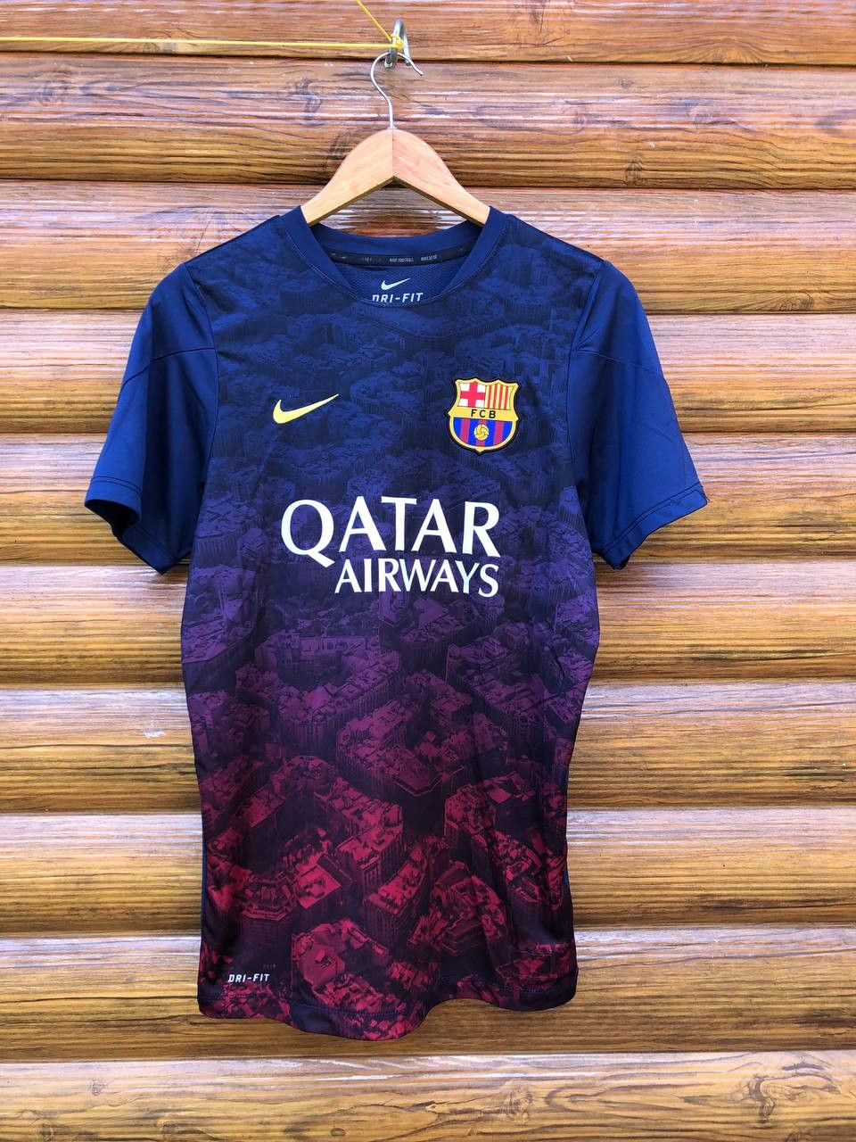 Nike BARCELONA HOME FOOTBALL SHIRT SOCCER JERSEY NIKE Size US S / EU 44-46 / 1 - 1 Thumbnail