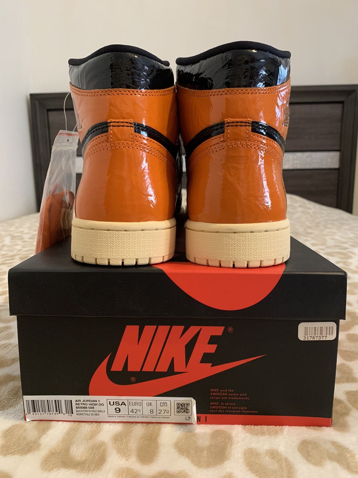 Jordan Brand Air Jordan 1 Shattered Backboard 3.0 Size 9 DS Size US 9 / EU 42 - 4 Thumbnail