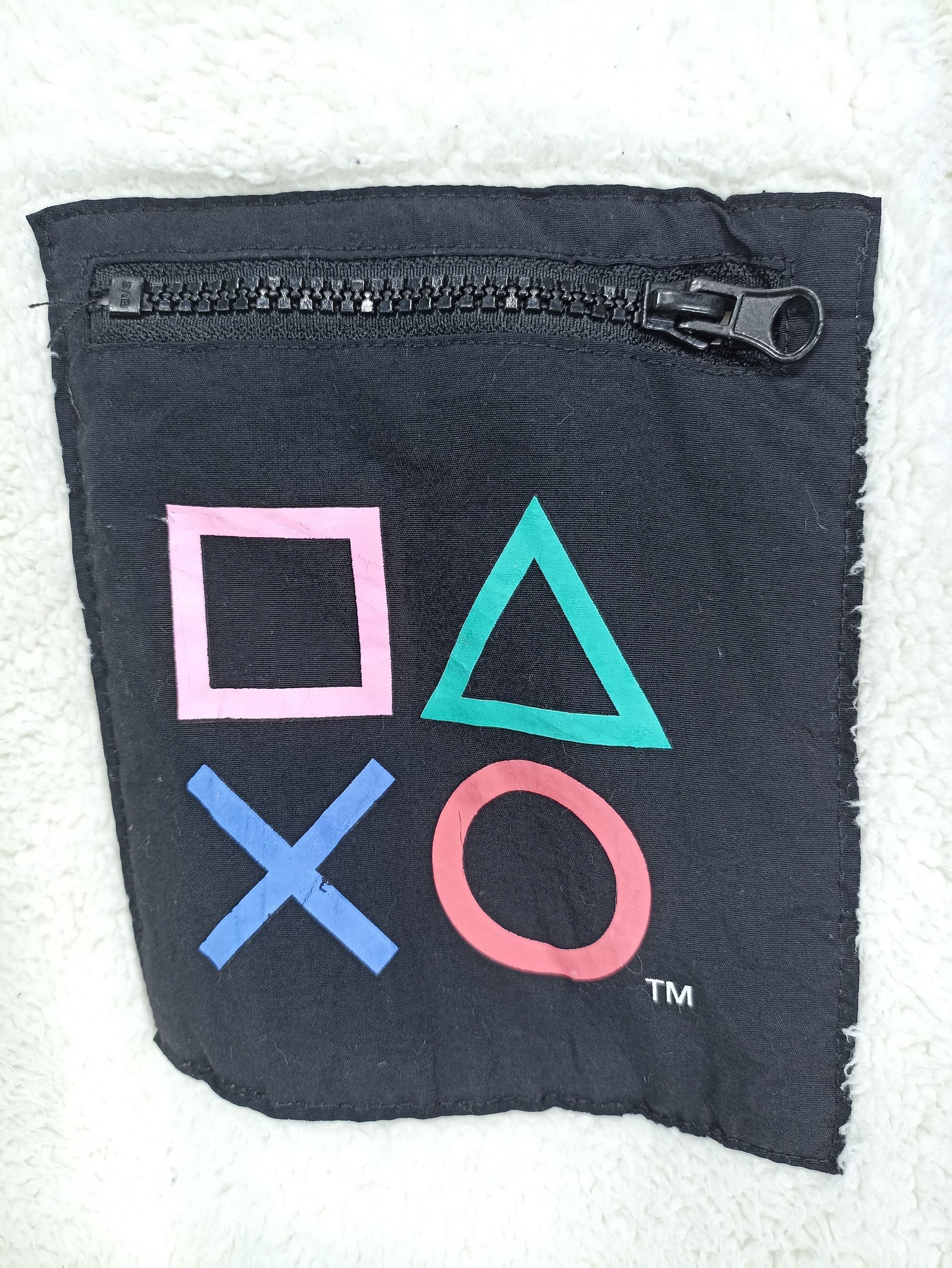 GU × Japanese Brand × Playstation GU PlayStation Sherpa Fleece Sweatshirt Size US S / EU 44-46 / 1 - 2 Thumbnail