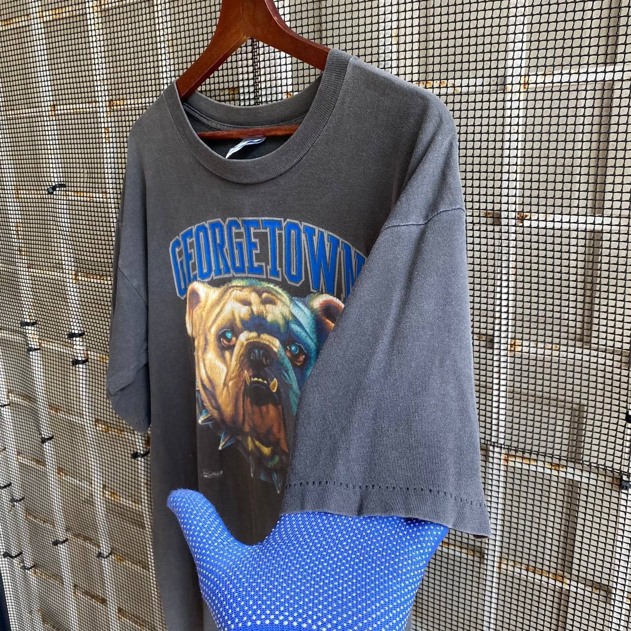Vintage Vintage Georgetown Bulldogs sunfaded black single stitch tee Size US L / EU 52-54 / 3 - 3 Thumbnail