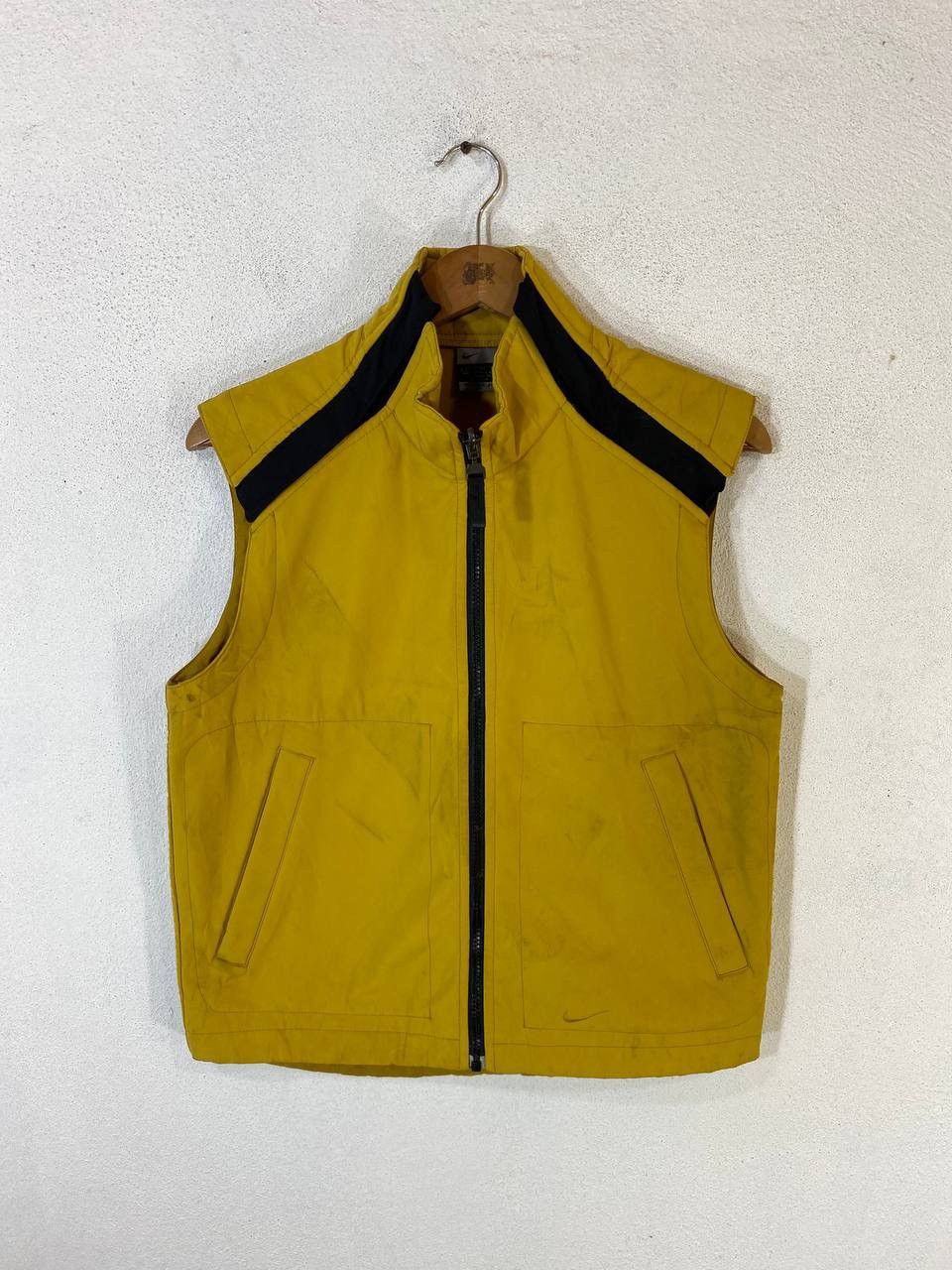 image of Nike Thermal Fit Tech Training Vest Velcro On Shoulder in Yellow, Men's (Size Small)
