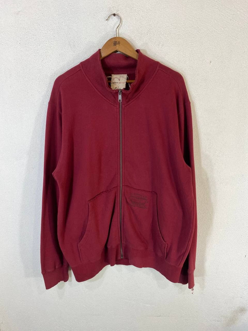Levi's Levis Red Tab Maroon Sweater Distressed Design Size US L / EU 52-54 / 3 - 1 Thumbnail