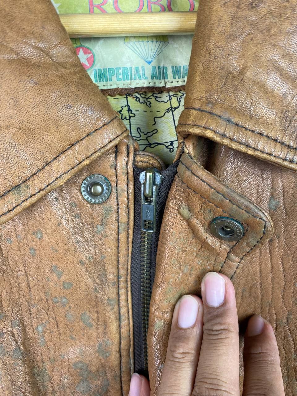 Vintage vintage leather jacket map lining nice design Size US L / EU 52-54 / 3 - 6 Thumbnail