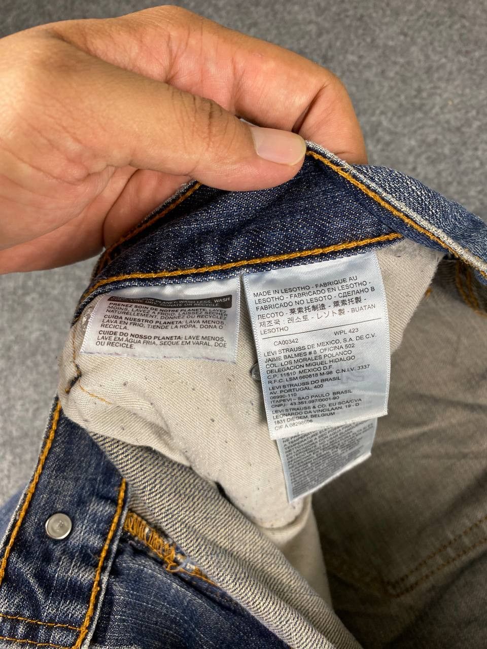 Levi's levis 559 relaxed straight distressed denim Size US 43 - 13 Thumbnail
