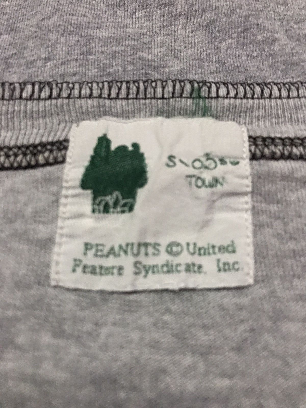 Peanuts Vintage Snoopy Tee Size US L / EU 52-54 / 3 - 3 Thumbnail
