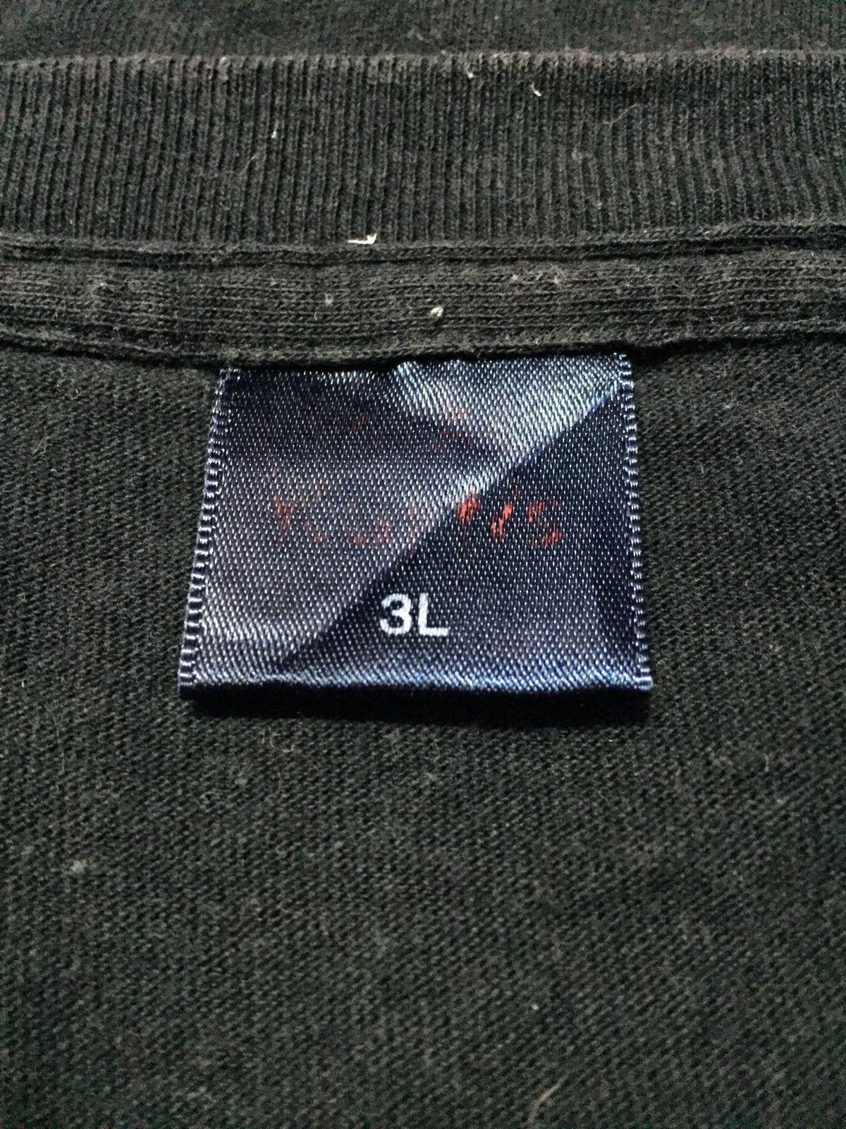 Other Mike Kurtis Dragon Tee Size L Size US L / EU 52-54 / 3 - 3 Thumbnail