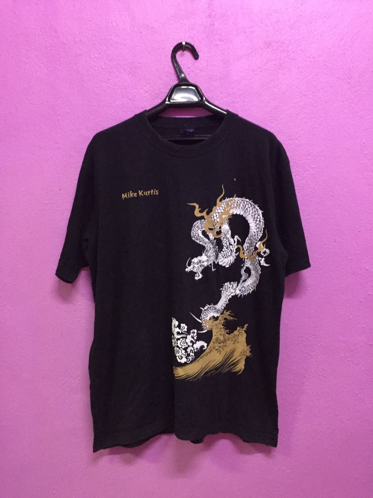 Mike Kurtis Dragon Tee Size L