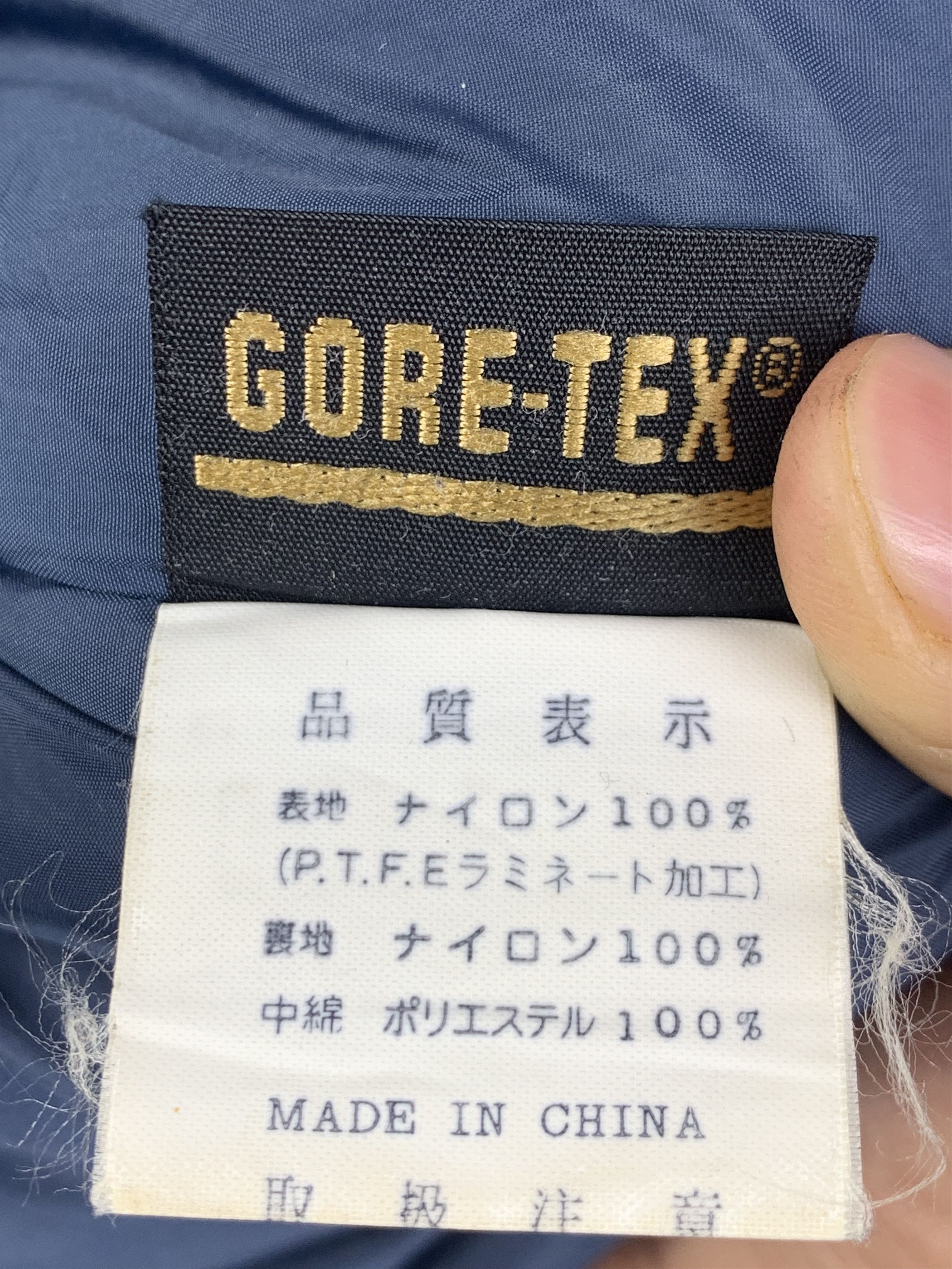 Goretex Vintage Montbell Gore-Tex Hiking Multi Pocket Zip Up Jacket Size US XL / EU 56 / 4 - 12 Thumbnail