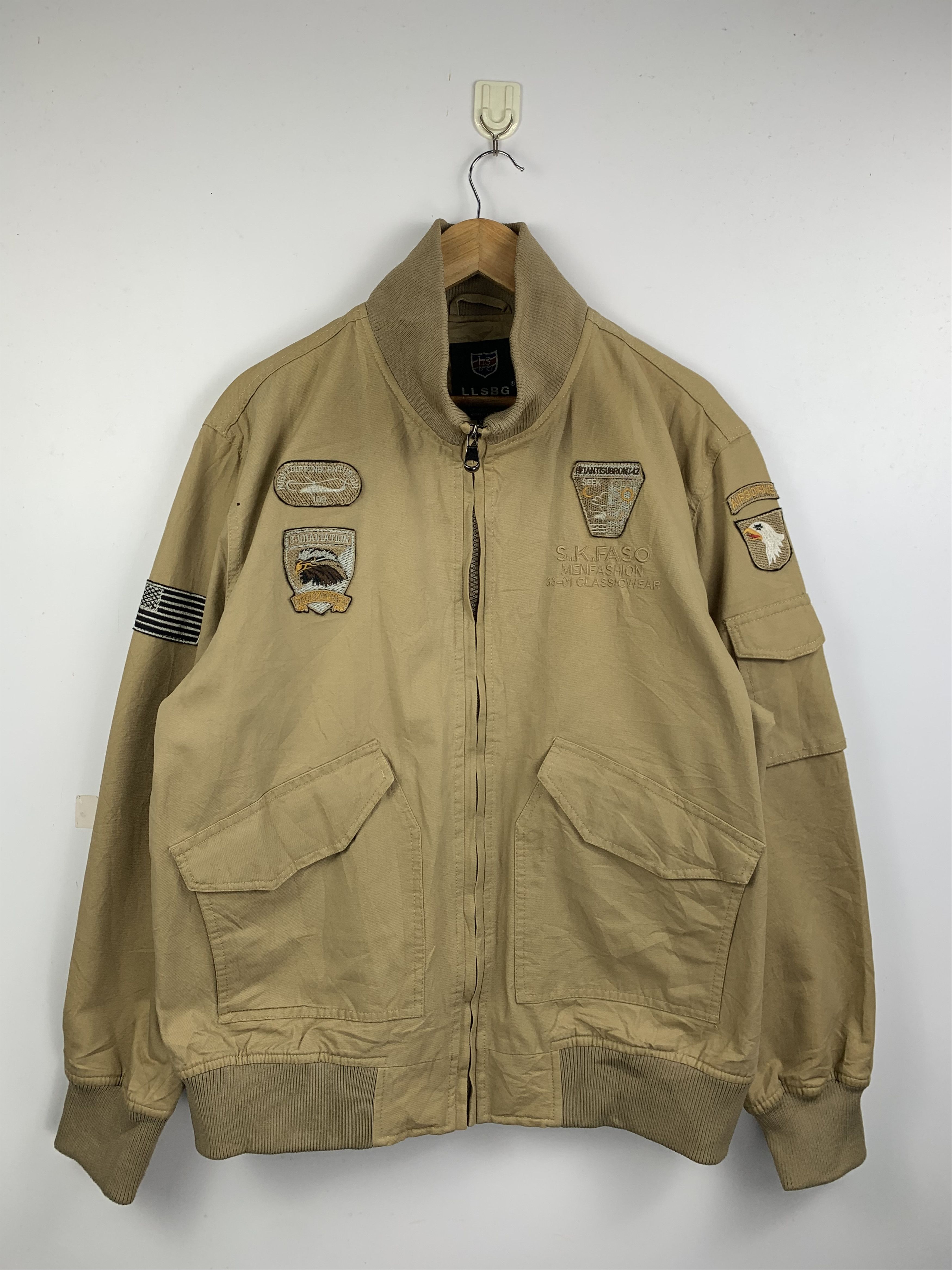 Japanese Brand Vintage LLSBG Military Patch Bomber Jacket– Tan, Size 4XL Size US XXL / EU 58 / 5 - 1 Thumbnail