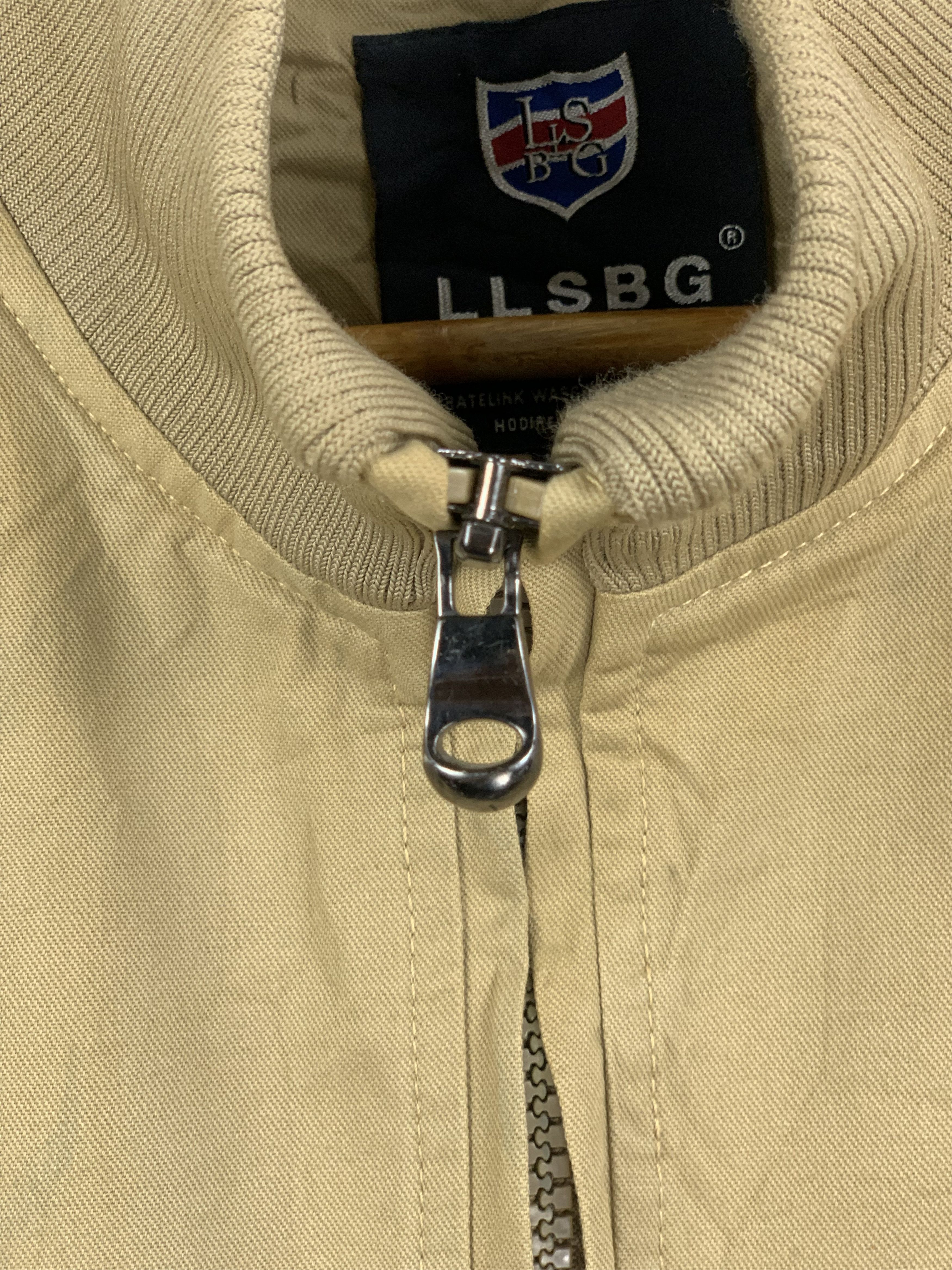 Japanese Brand Vintage LLSBG Military Patch Bomber Jacket– Tan, Size 4XL Size US XXL / EU 58 / 5 - 5 Thumbnail