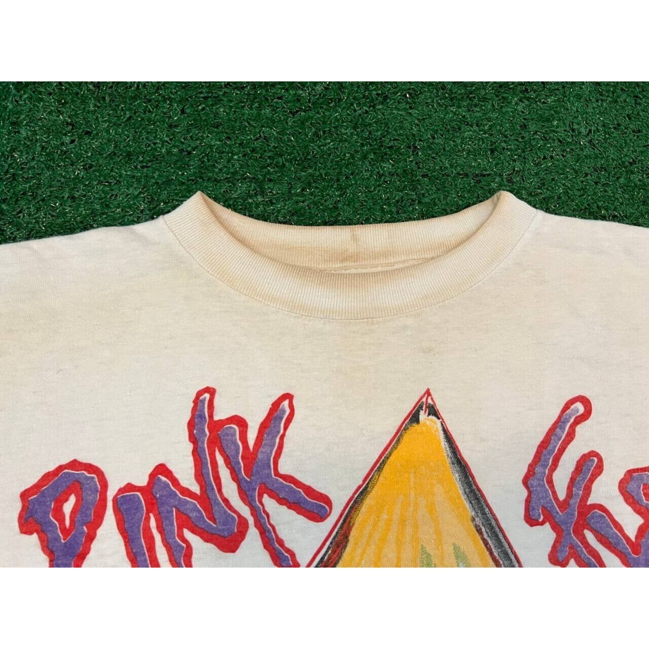 Vintage Vintage 90s Pink Floyd The Division Bell Tour 1994 T-Shirt L Size US L / EU 52-54 / 3 - 10 Thumbnail
