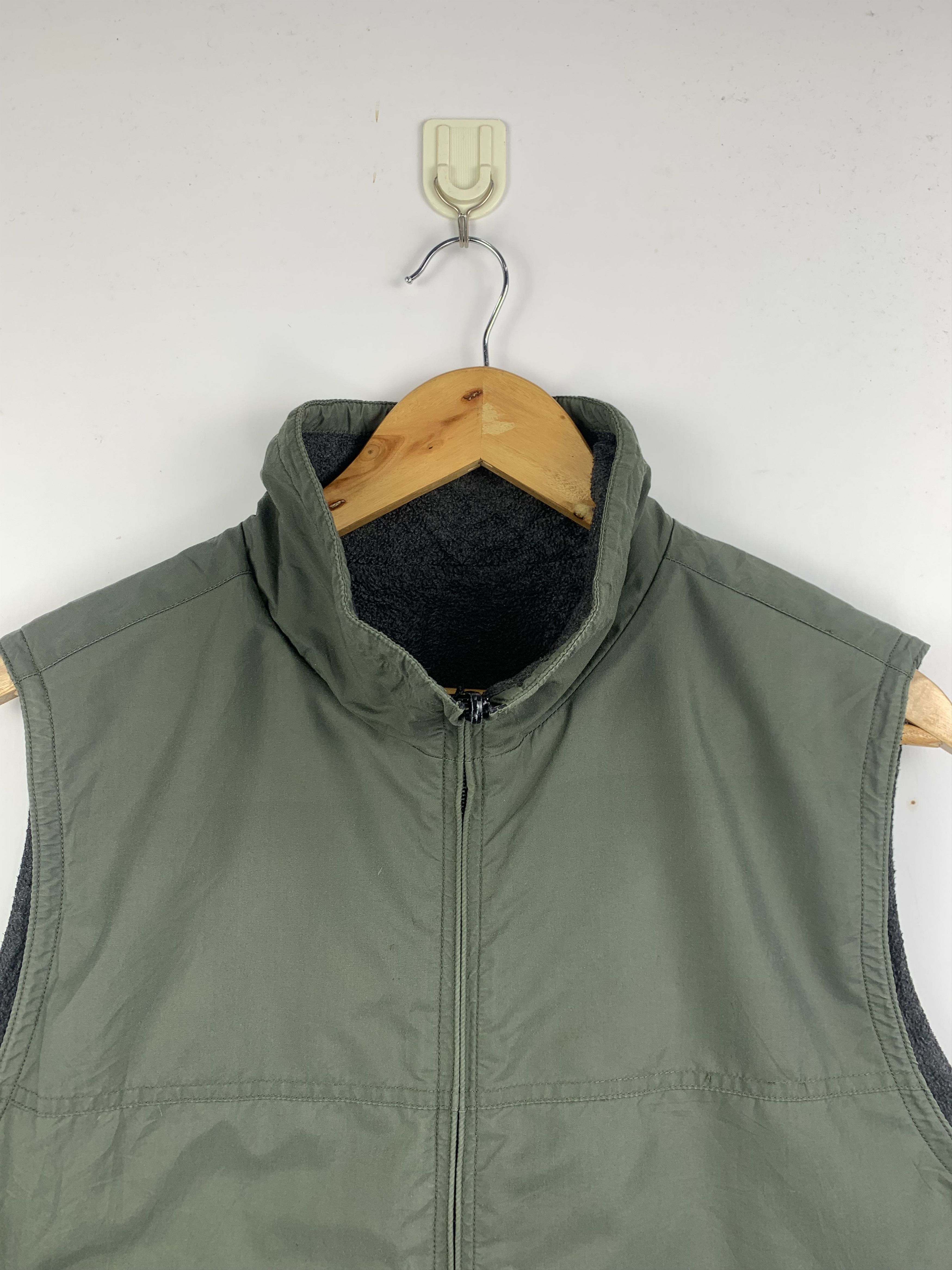 Uniqlo Vintage Uniqlo Zip Up Vest Size US M / EU 48-50 / 2 - 3 Thumbnail