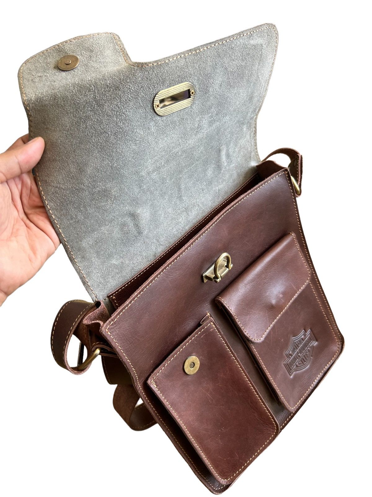 Genuine Leather × Harley Davidson × Indian Motorcycle 1970s Harley Davidson 🦅 Engraved Logo Crossbody Sling Bag Size ONE SIZE - 11 Thumbnail