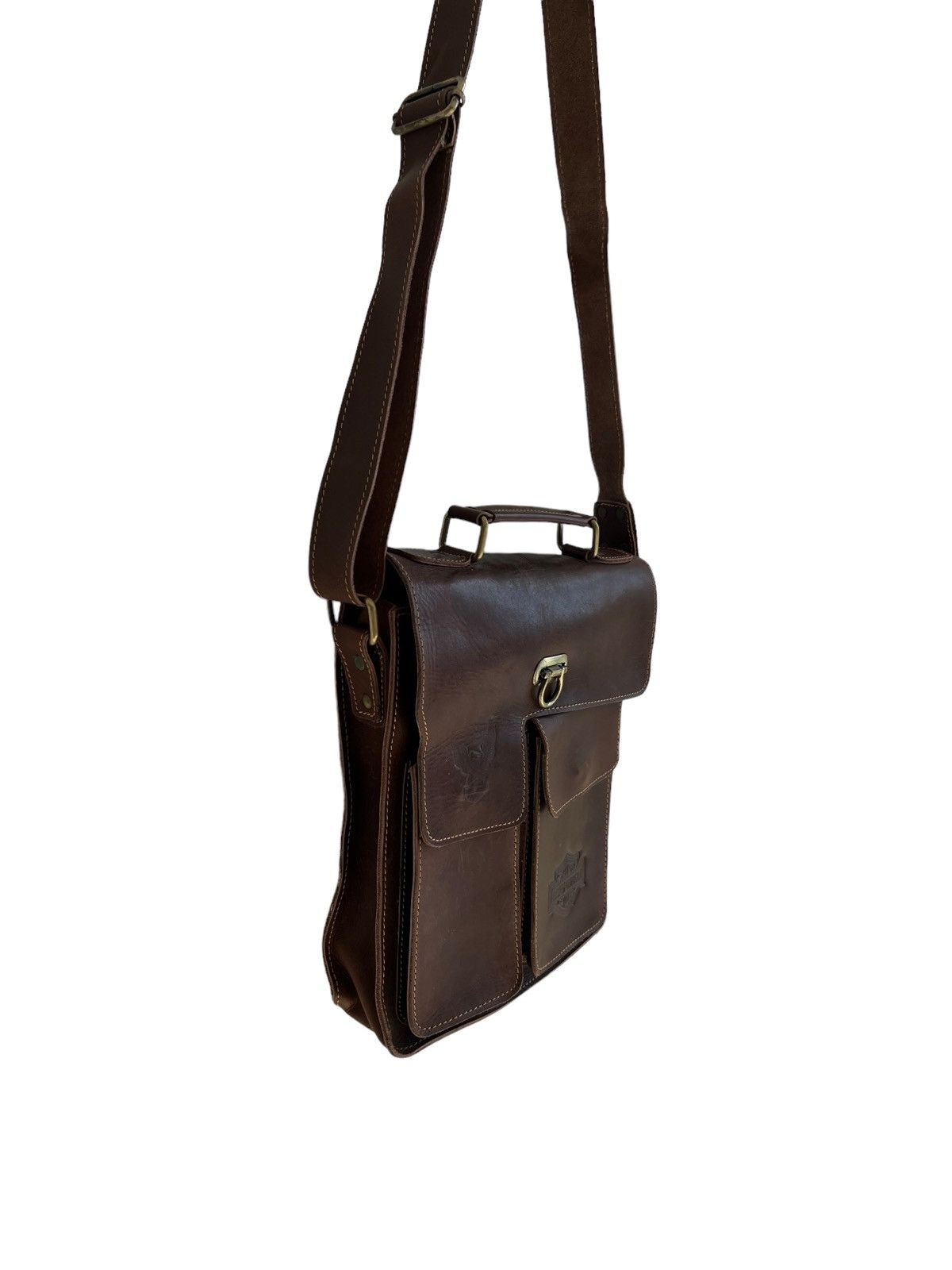 Genuine Leather × Harley Davidson × Indian Motorcycle 1970s Harley Davidson 🦅 Engraved Logo Crossbody Sling Bag Size ONE SIZE - 6 Thumbnail