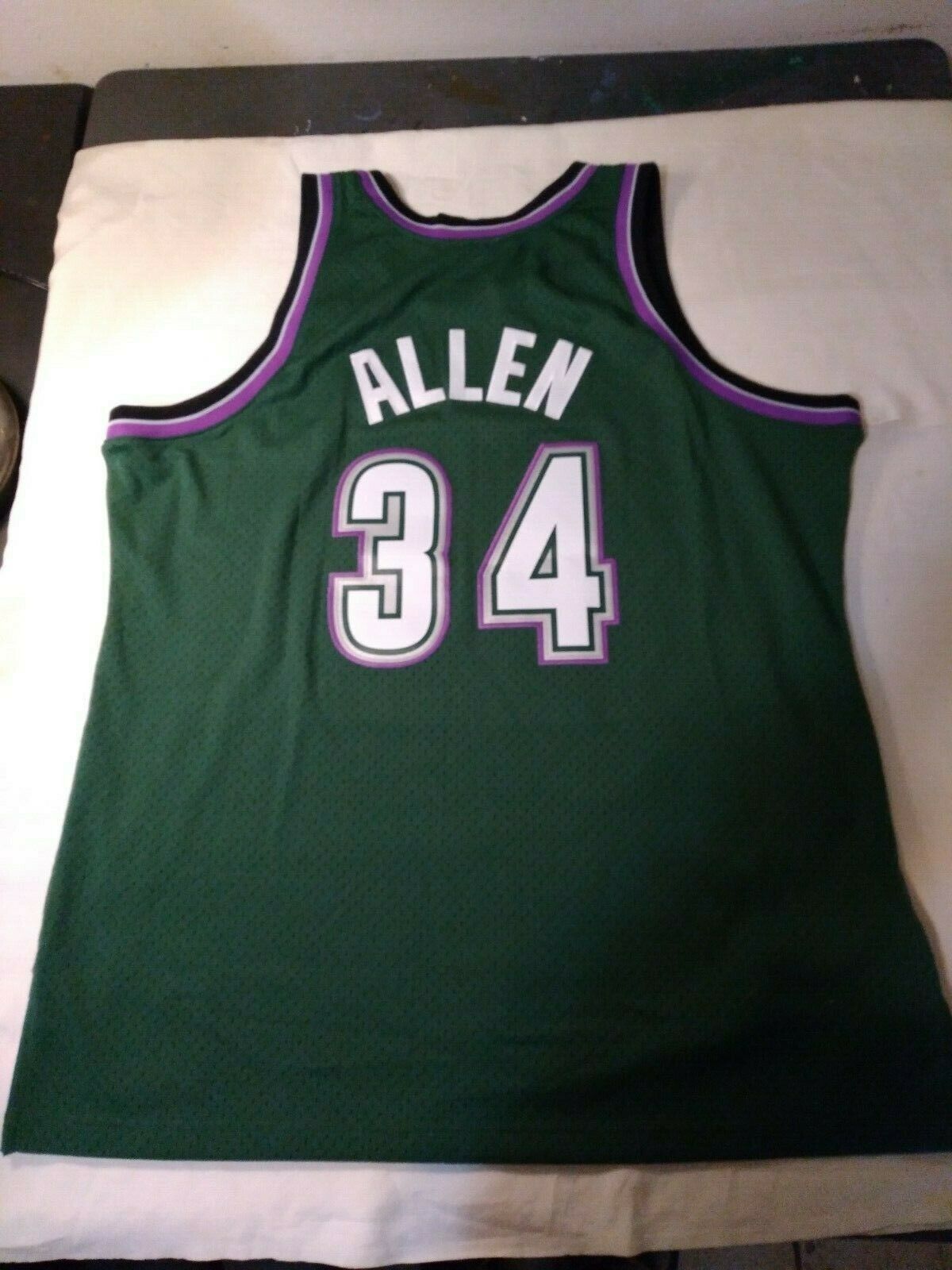Mitchell & Ness × NBA NWT Mitchell & Ness HWC Ray Allen Bucks Throwback Jersey Size US XXL / EU 58 / 5 - 5 Thumbnail