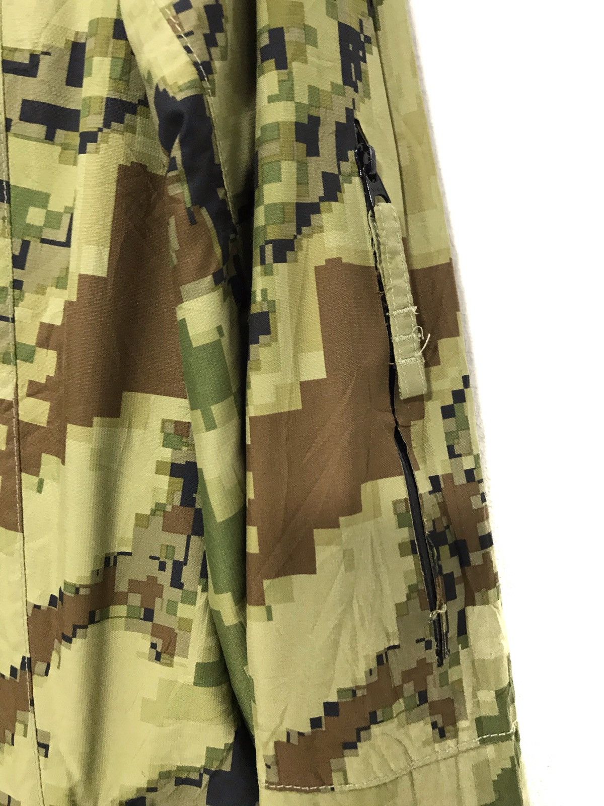Japanese Brand 🛩Maharishi Digi Camo Nylon Hoodie Jacket Sniper 22🟩 Size US L / EU 52-54 / 3 - 6 Thumbnail