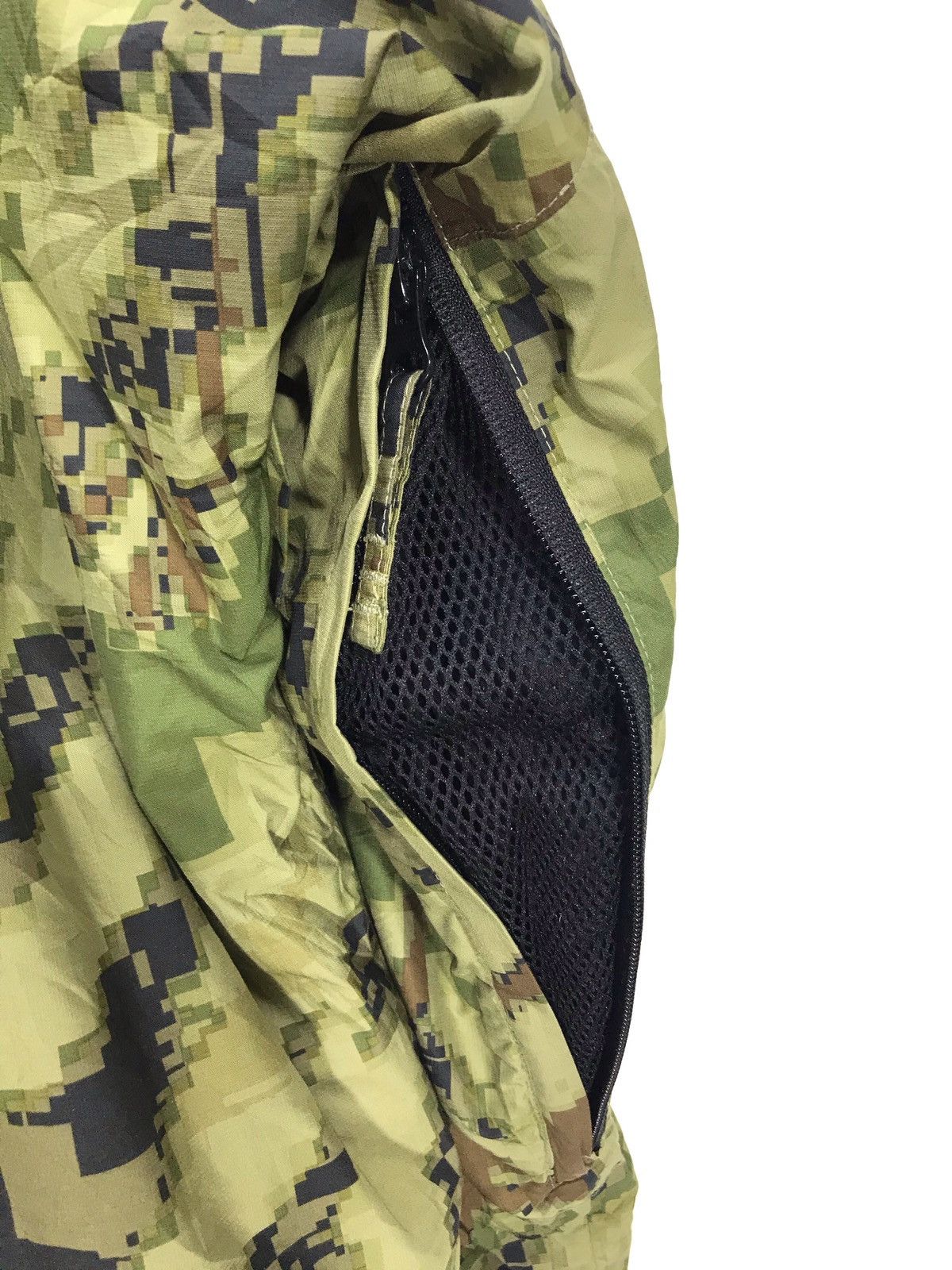 Japanese Brand 🛩Maharishi Digi Camo Nylon Hoodie Jacket Sniper 22🟩 Size US L / EU 52-54 / 3 - 10 Thumbnail