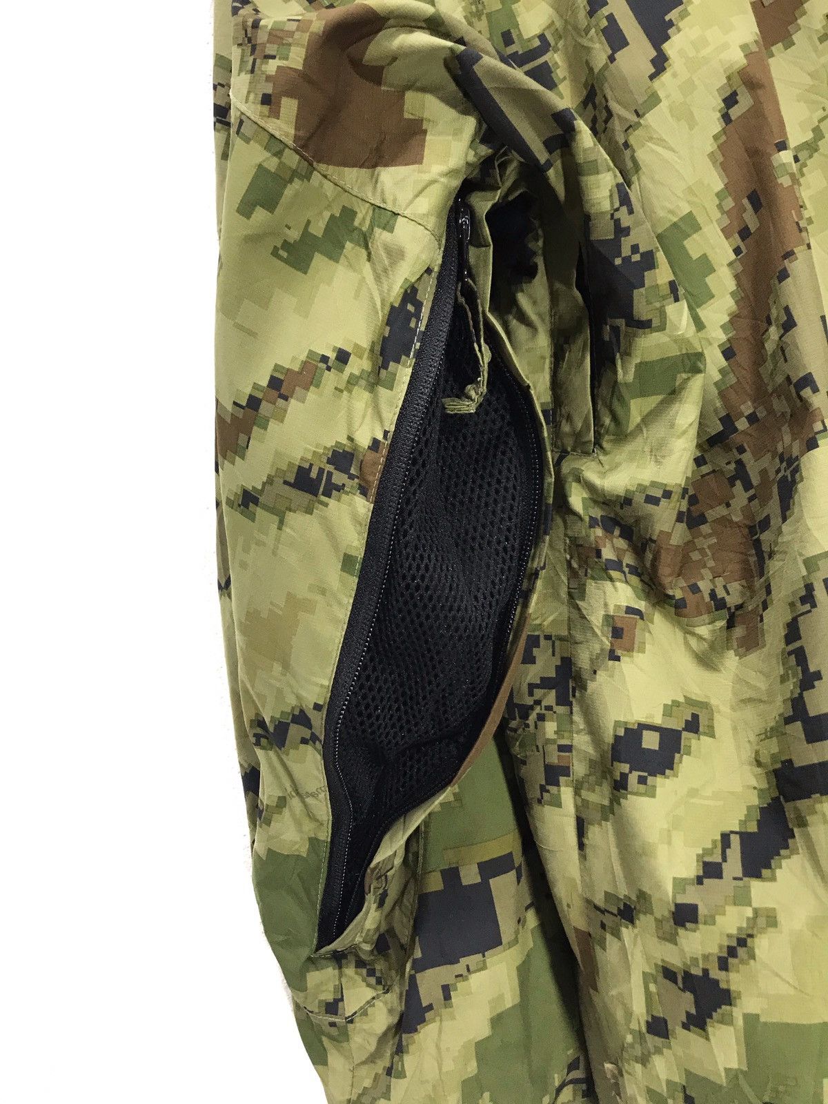 Japanese Brand 🛩Maharishi Digi Camo Nylon Hoodie Jacket Sniper 22🟩 Size US L / EU 52-54 / 3 - 9 Thumbnail