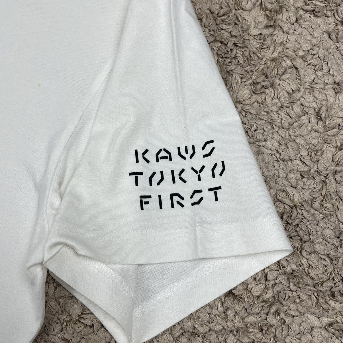 Kaws UT x Kaws Tokyo First Japan Edition T-shirt Size US XXL / EU 58 / 5 - 10 Thumbnail