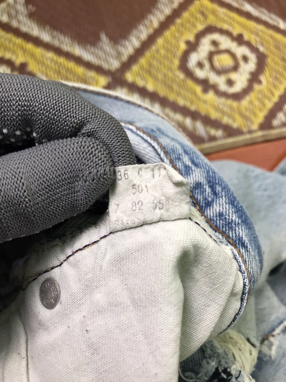 Levi's × Vintage vintage levis 80s 501 button 550 usa very rare Size US 30 / EU 46 - 6 Thumbnail