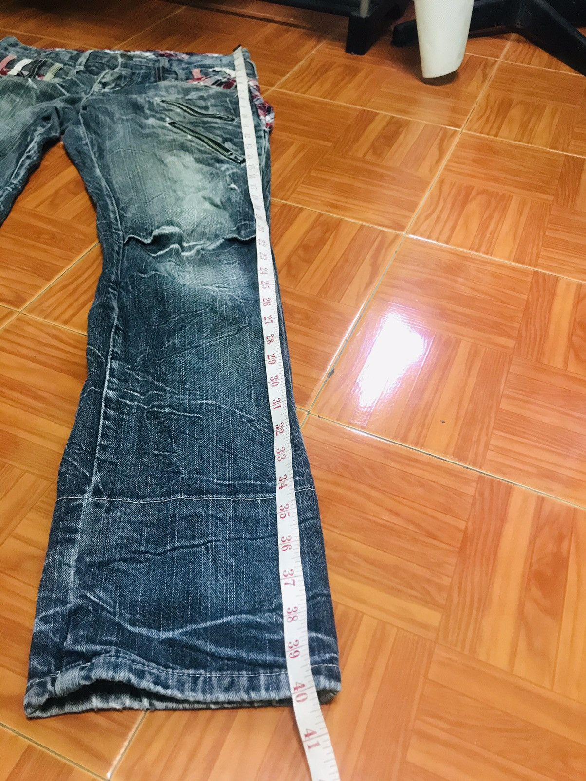 Japanese Brand “Vintage Distressed Blue Jeans with Plaid Accents & Zipper Size US 32 / EU 48 - 13 Thumbnail